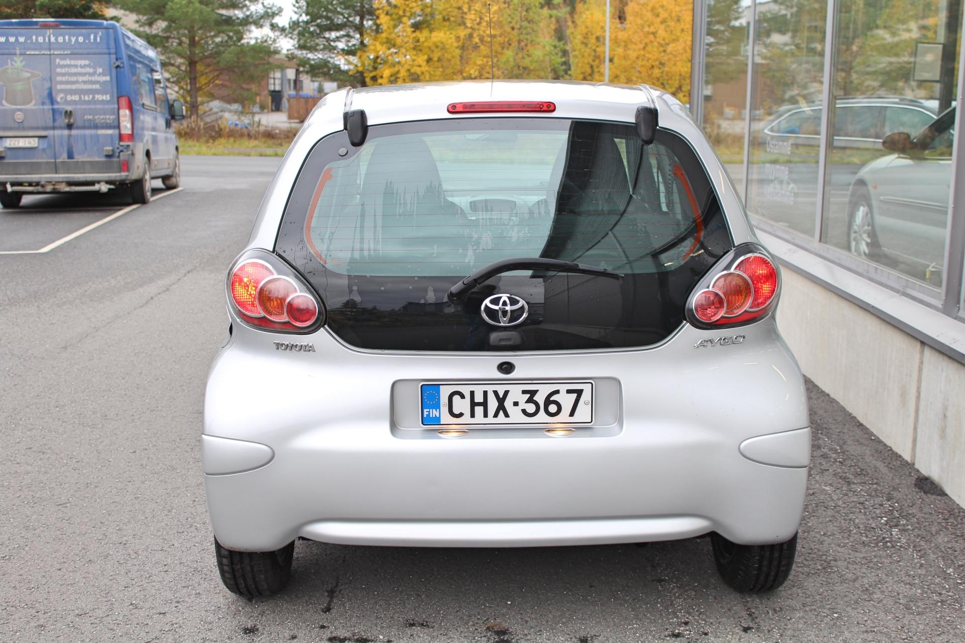 Toyota Aygo 1,0 VVT-i 5ov + *LOHKOLÄMMITIN + SISÄPISTOKE* 