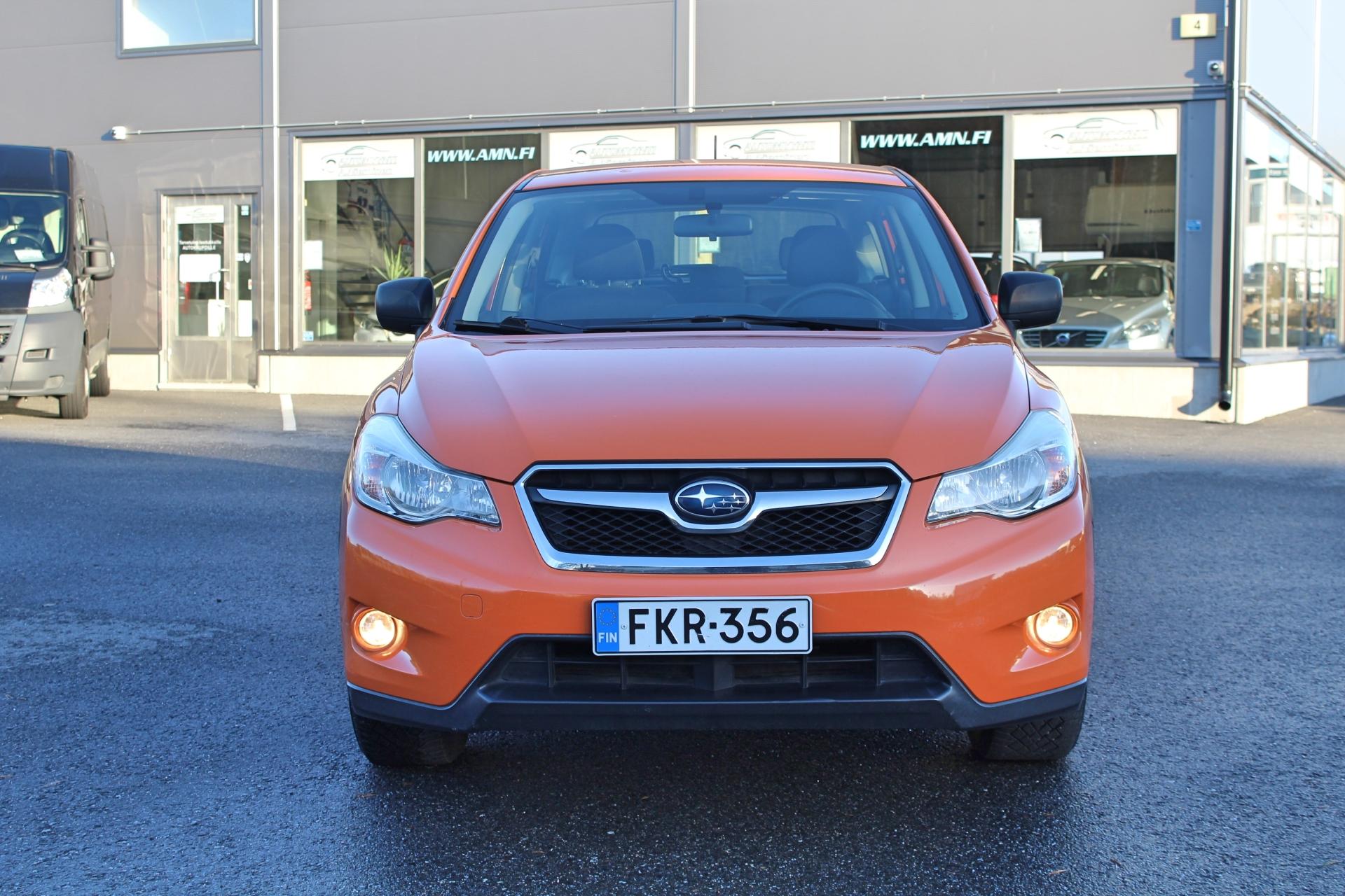 Subaru XV 1.6 4x4 manuaali *1-OMISTEINEN MERKKIHUOLLETTU SUOMIAUTO*