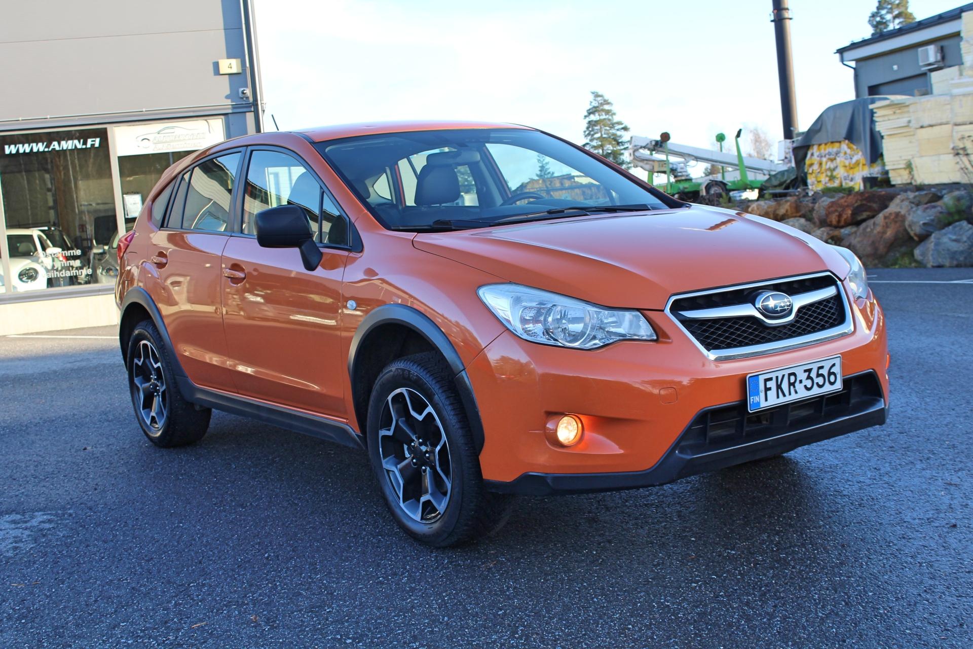 Subaru XV 1.6 4x4 manuaali *1-OMISTEINEN MERKKIHUOLLETTU SUOMIAUTO*