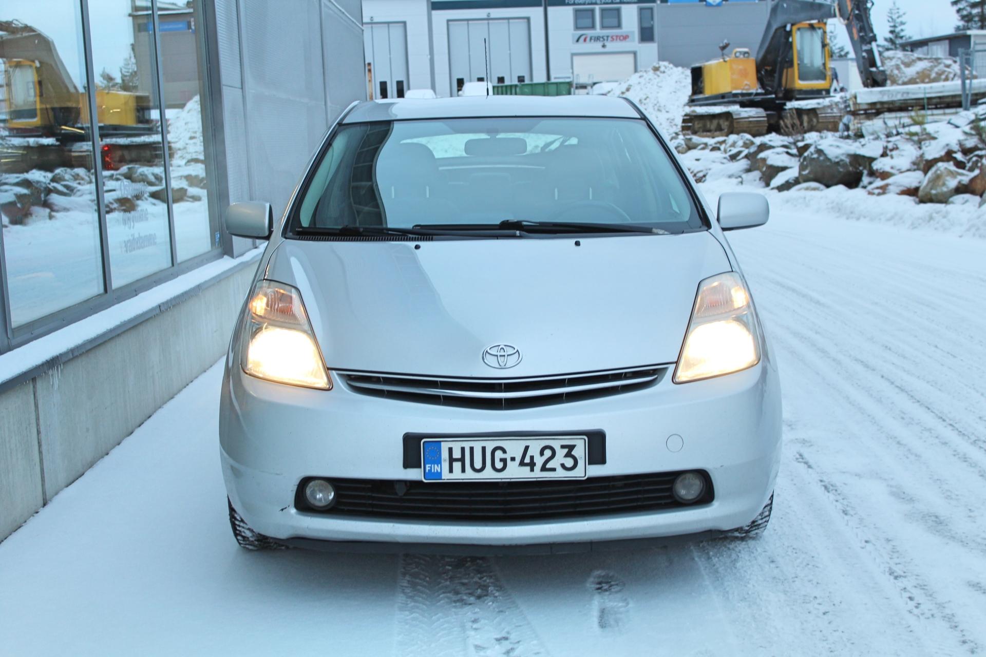 Toyota Prius 1.5 HSD Executive *KEYLESS/JBL/MOOTTORINLÄMMITIN*