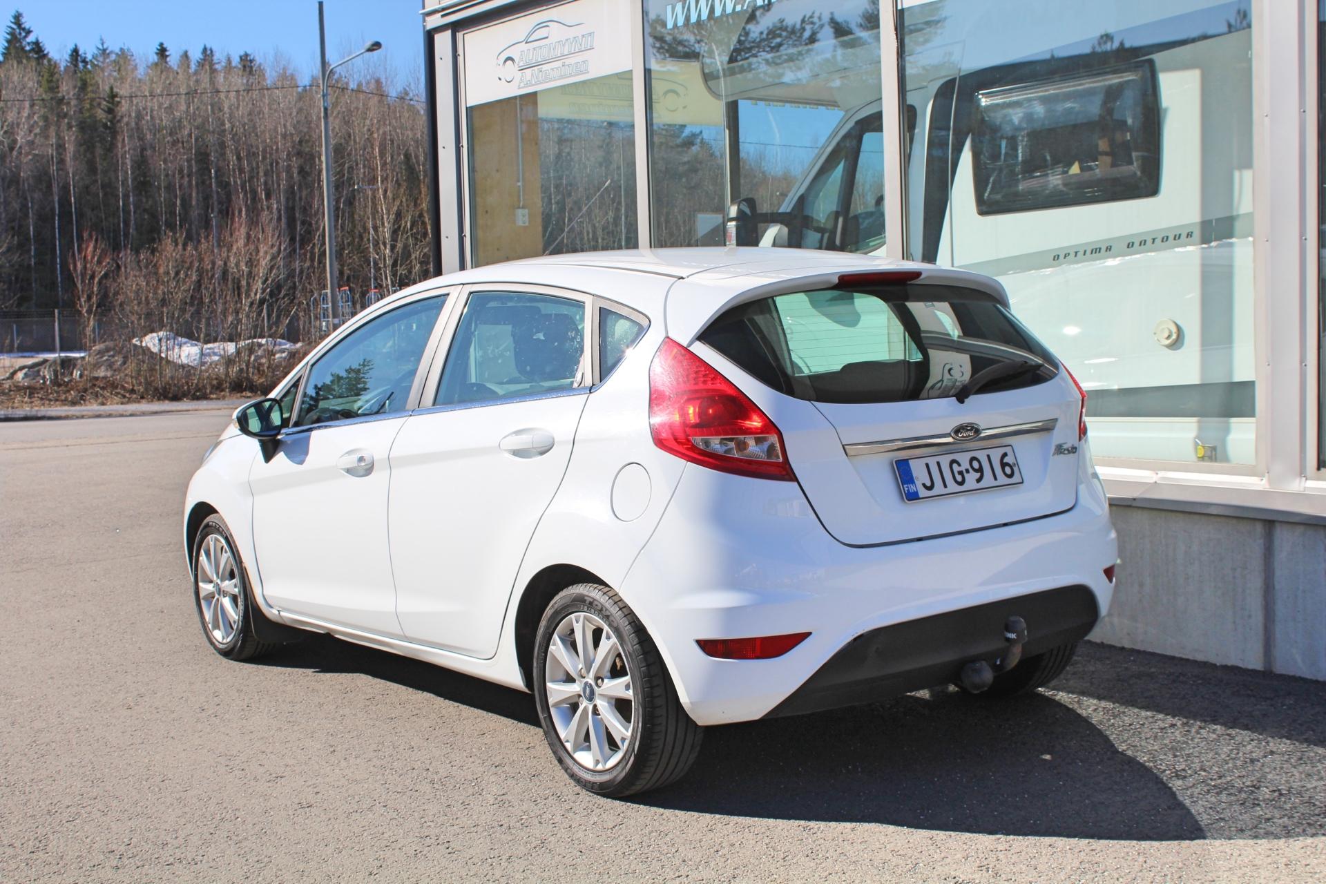 Ford Fiesta 1,4 96 hv autom 5-ov Ghia