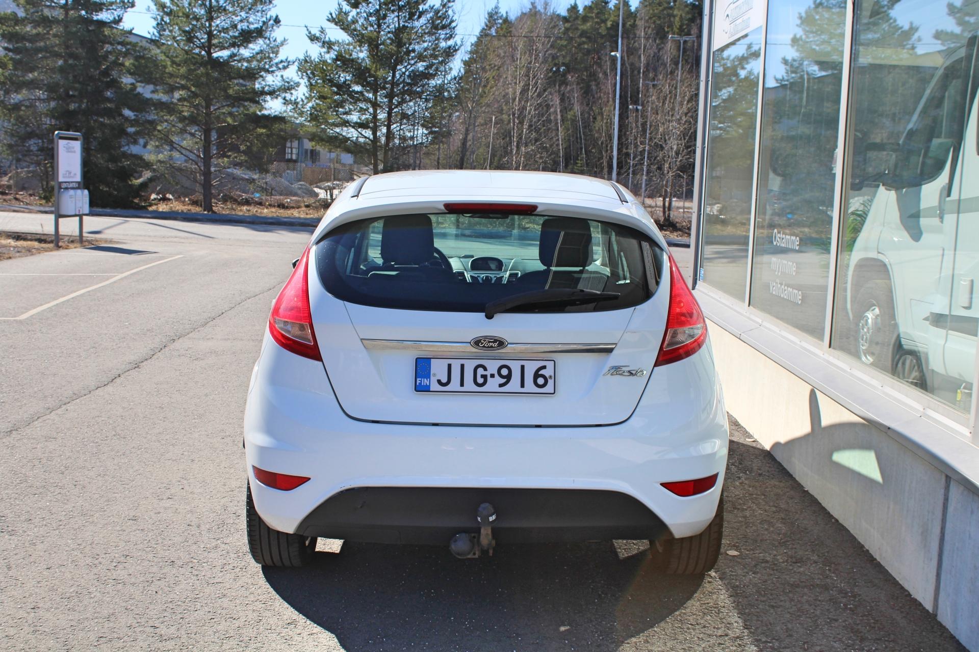 Ford Fiesta 1,4 96 hv autom 5-ov Ghia