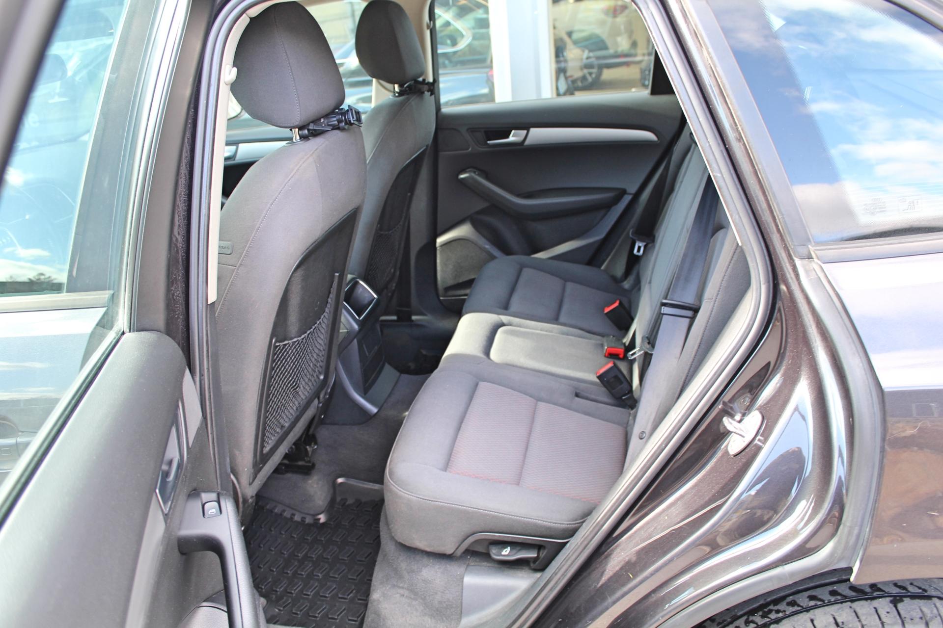Audi Q5 2,0 TDI (DPF) S tronic Business *JUURI KATSASTETTU/VETOKOUKKU*