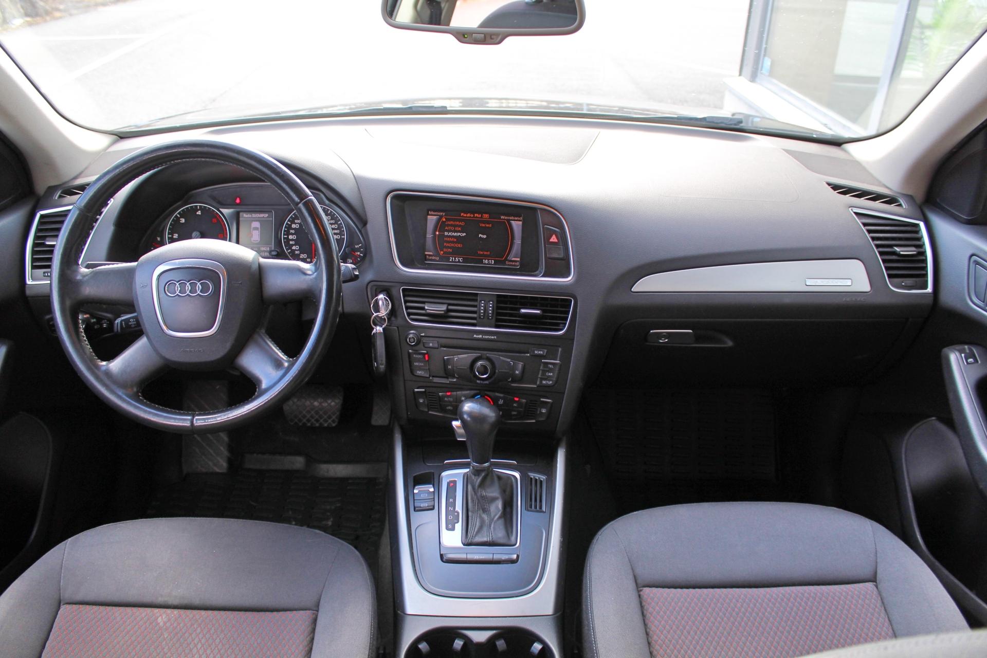 Audi Q5 2,0 TDI (DPF) S tronic Business *JUURI KATSASTETTU/VETOKOUKKU*