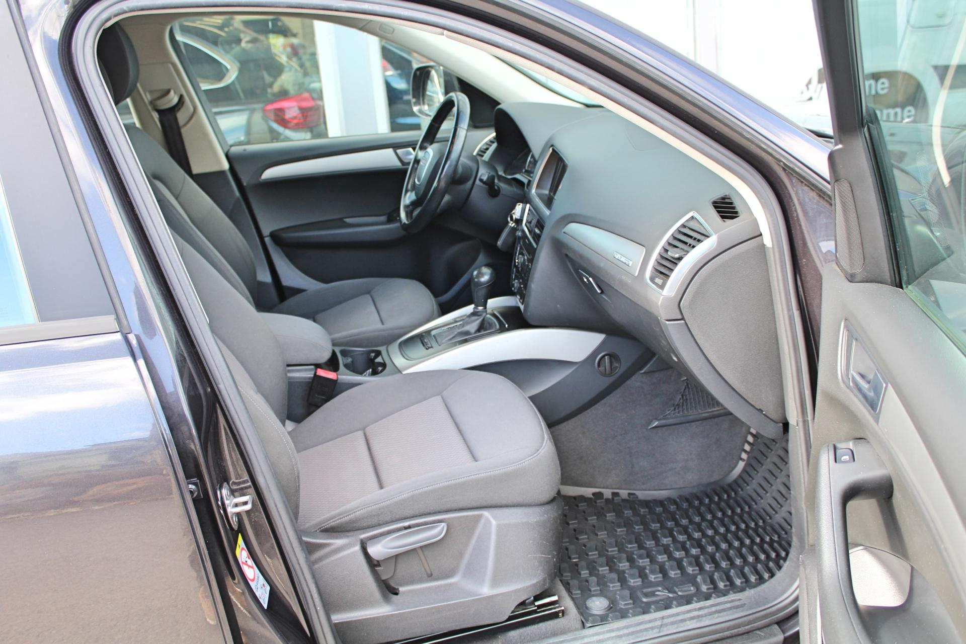 Audi Q5 2,0 TDI (DPF) S tronic Business *JUURI KATSASTETTU/VETOKOUKKU*