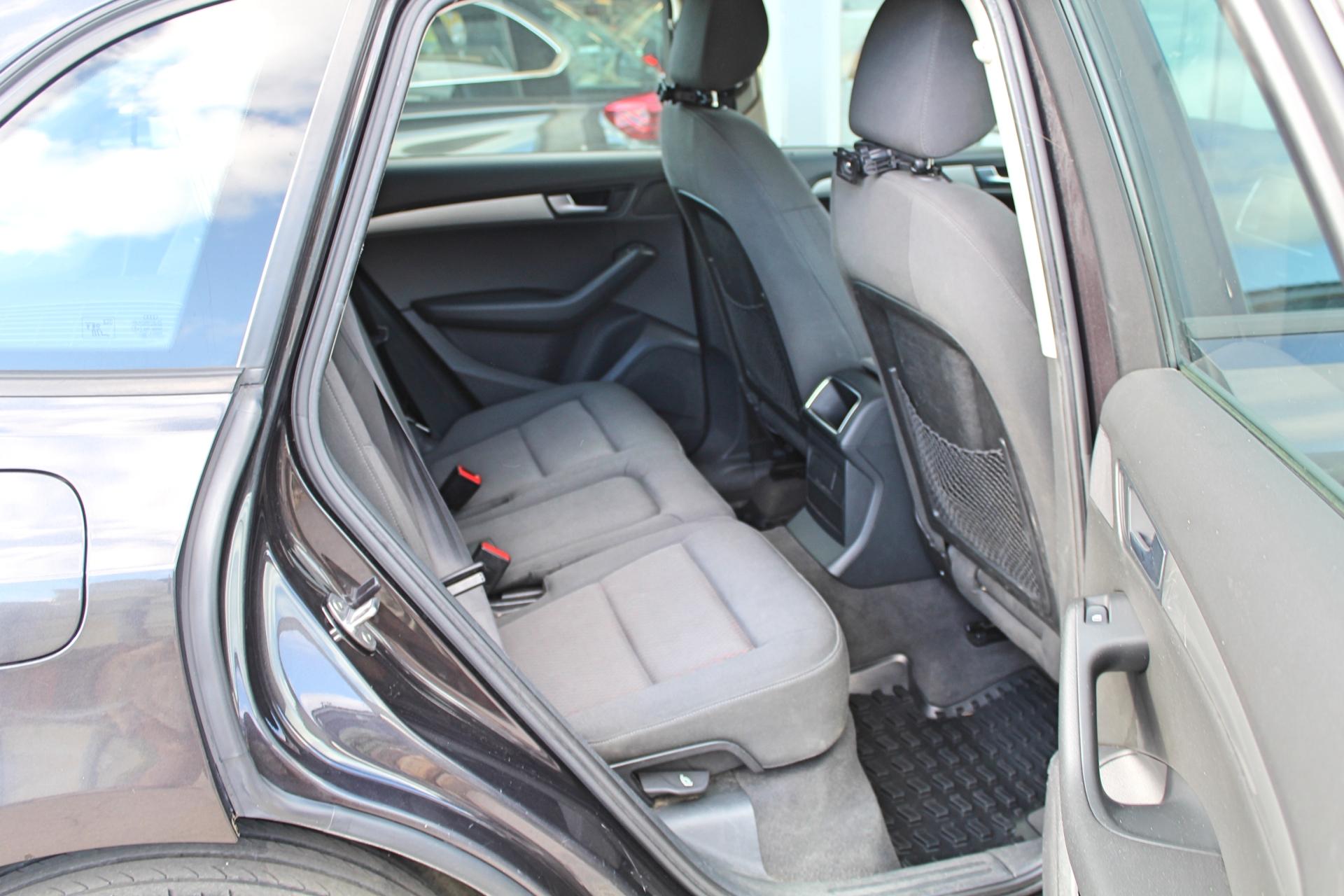Audi Q5 2,0 TDI (DPF) S tronic Business *JUURI KATSASTETTU/VETOKOUKKU*