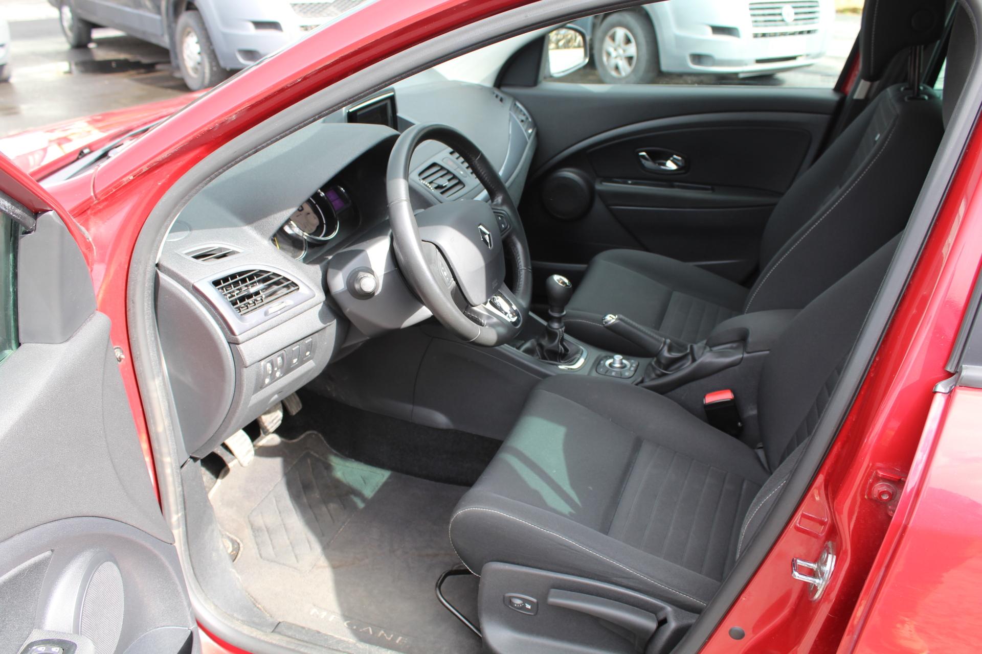 Renault Megane Sport Tourer Energy TCe 115 S&S Limited *1-OMISTEINEN SUOMIAUTO*