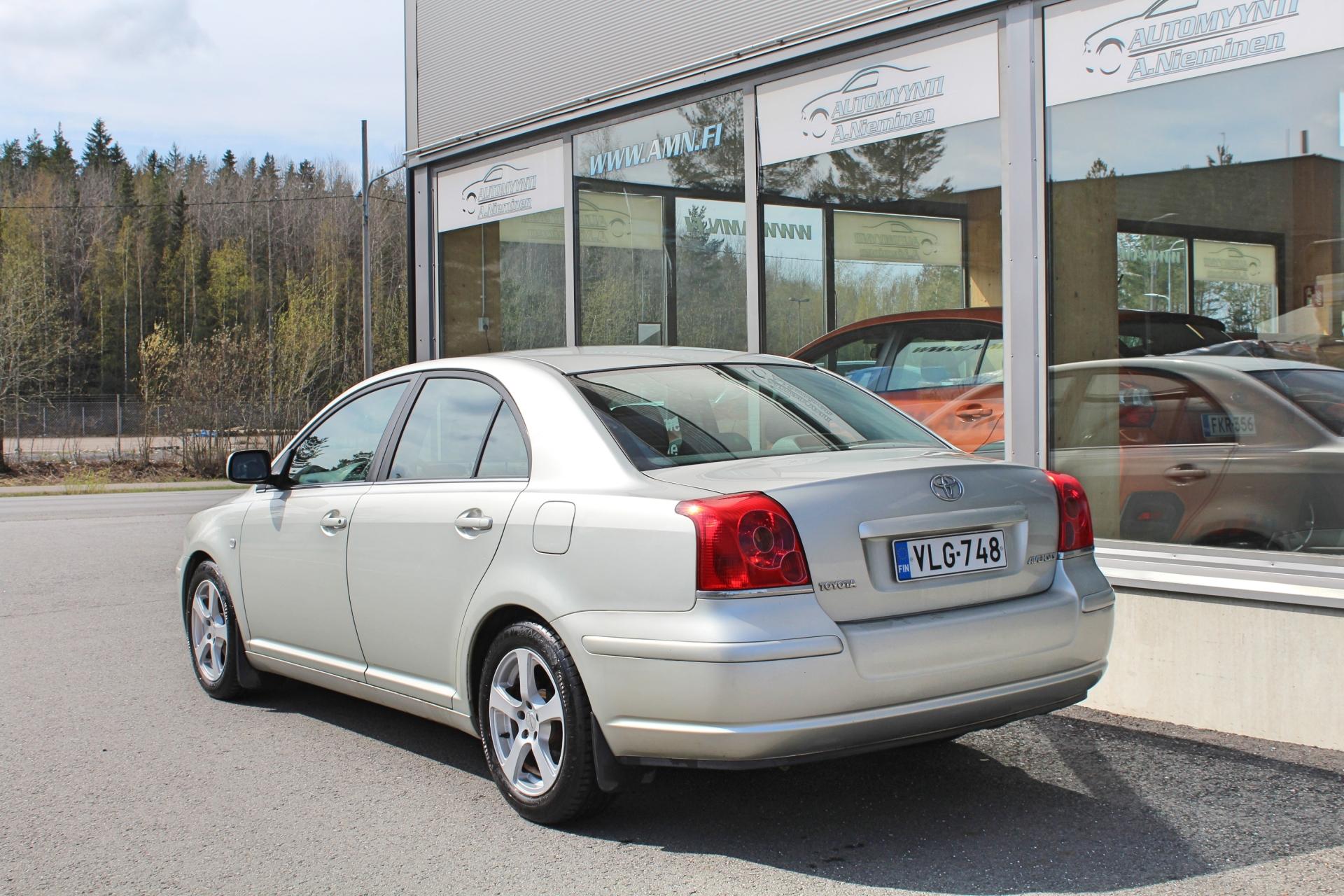 Toyota Avensis 1.8 VVT-i Linea Sol 4d Sedan *SEURAAVA KATS 3/2026*