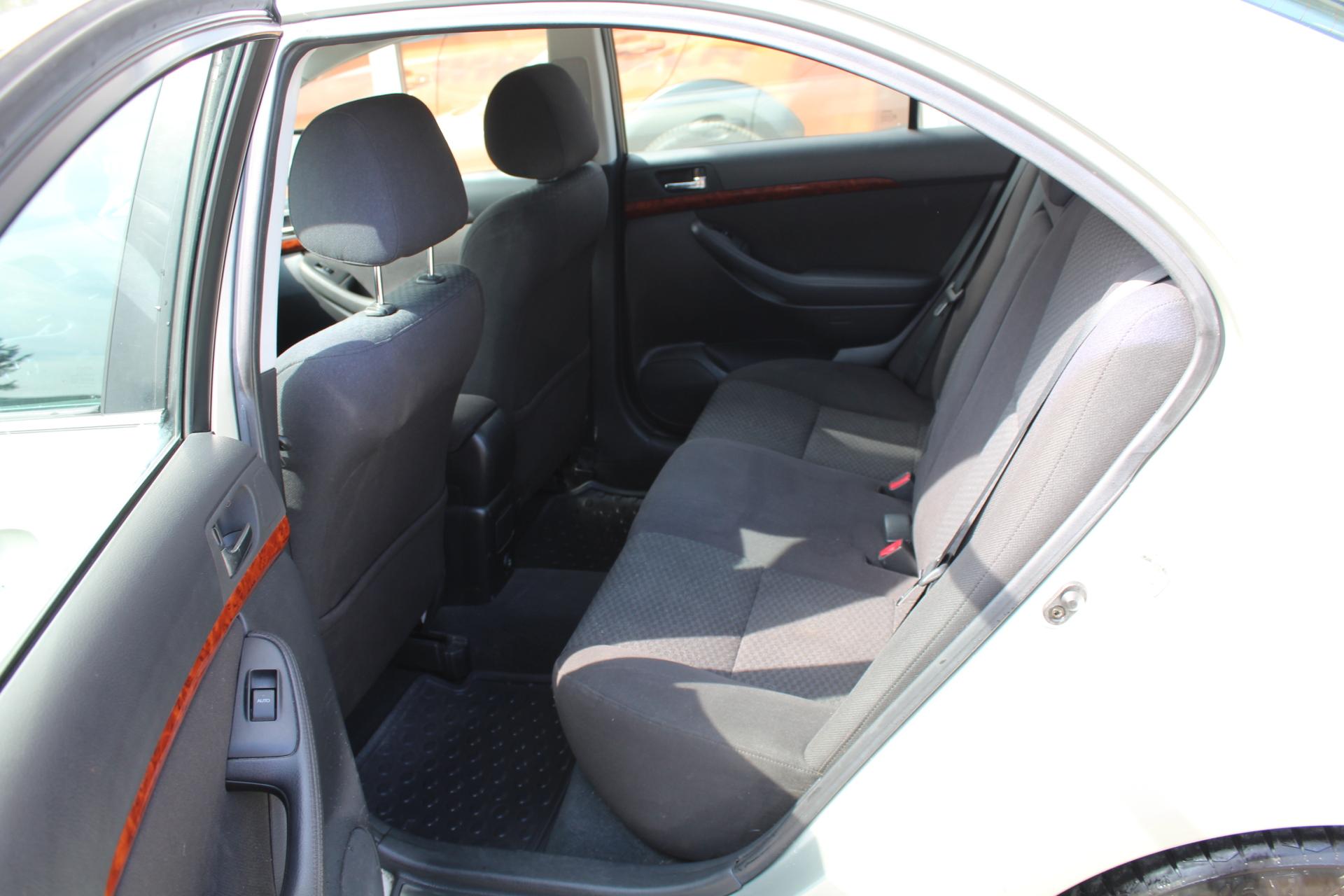 Toyota Avensis 1.8 VVT-i Linea Sol 4d Sedan *SEURAAVA KATS 3/2026*