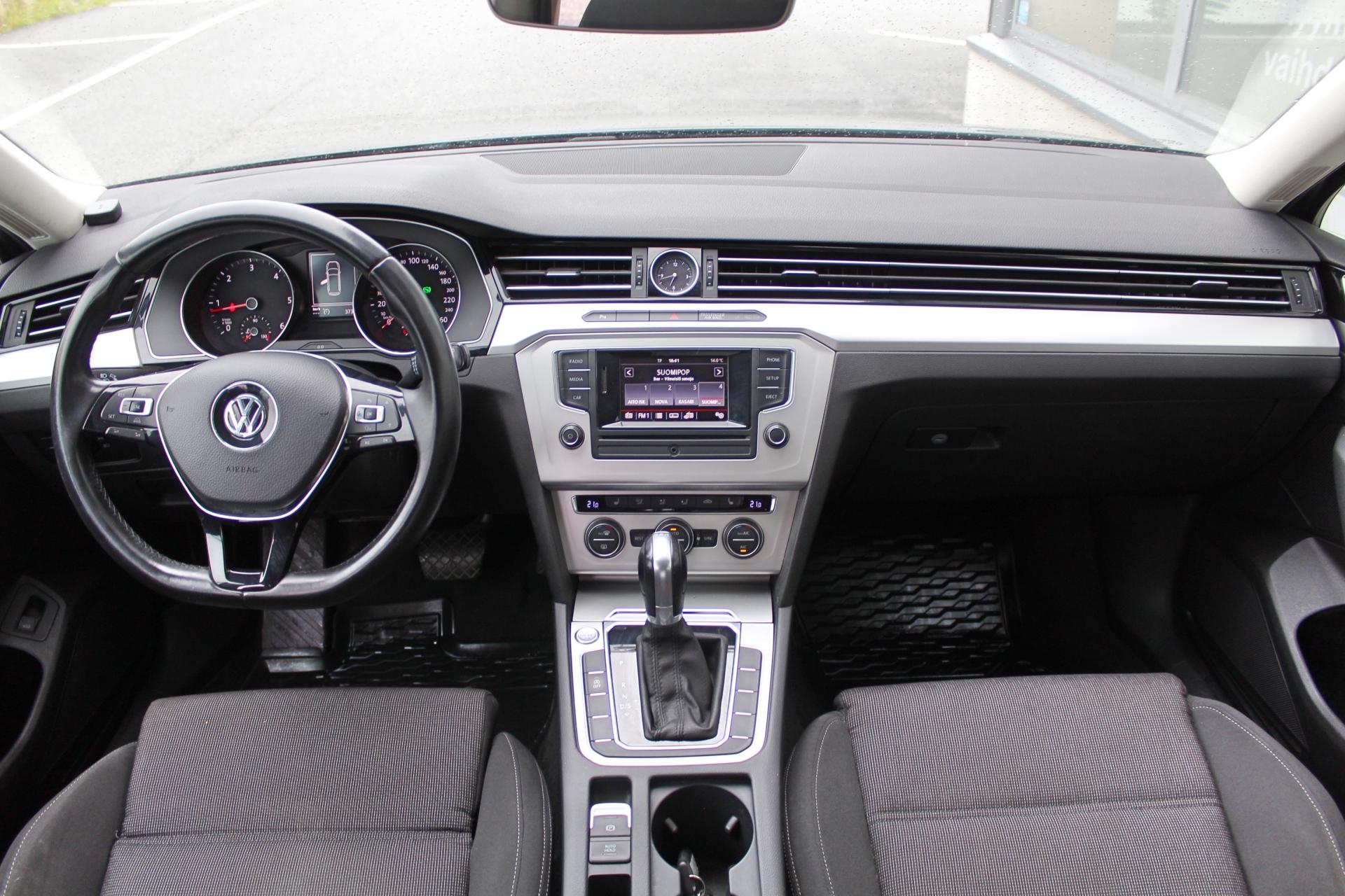 Volkswagen Passat Variant Comfortline 1.6 TDI 120 BMT DSG-aut *WEBASTO/VETOKOUKKU/ERGOPENKIT*