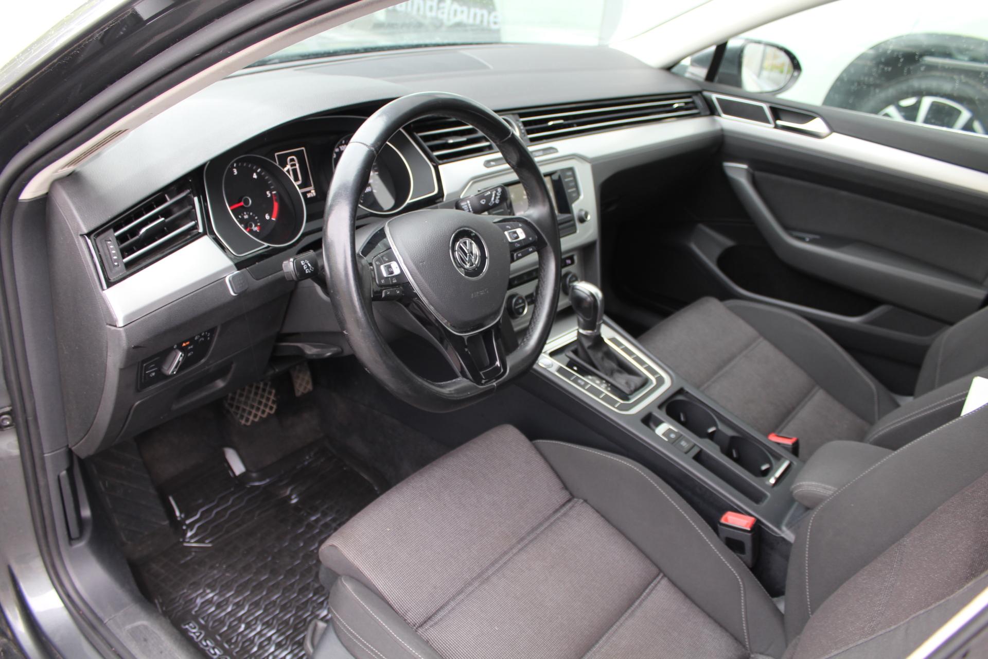Volkswagen Passat Variant Comfortline 1.6 TDI 120 BMT DSG-aut *WEBASTO/VETOKOUKKU/ERGOPENKIT*