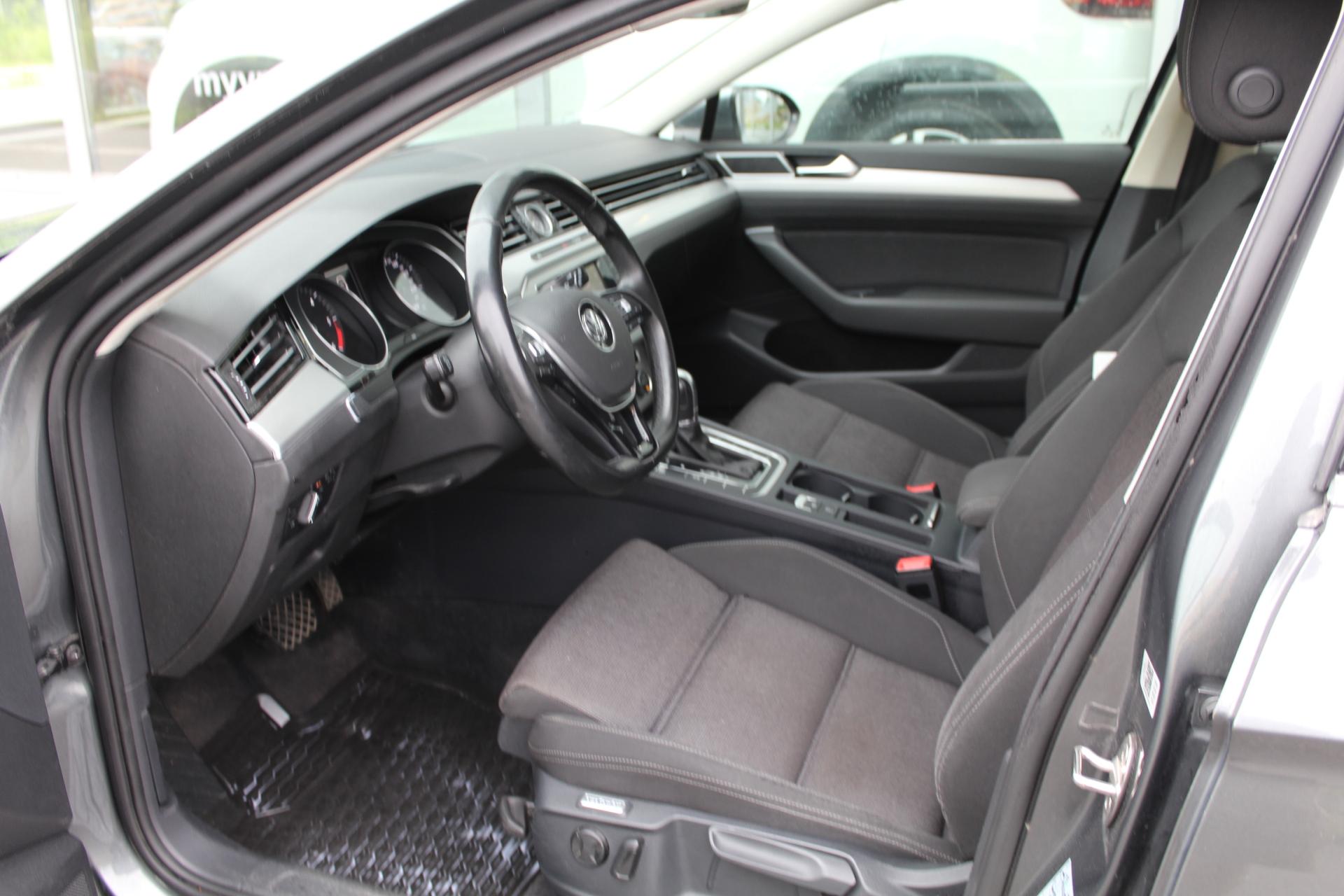 Volkswagen Passat Variant Comfortline 1.6 TDI 120 BMT DSG-aut *WEBASTO/VETOKOUKKU/ERGOPENKIT*
