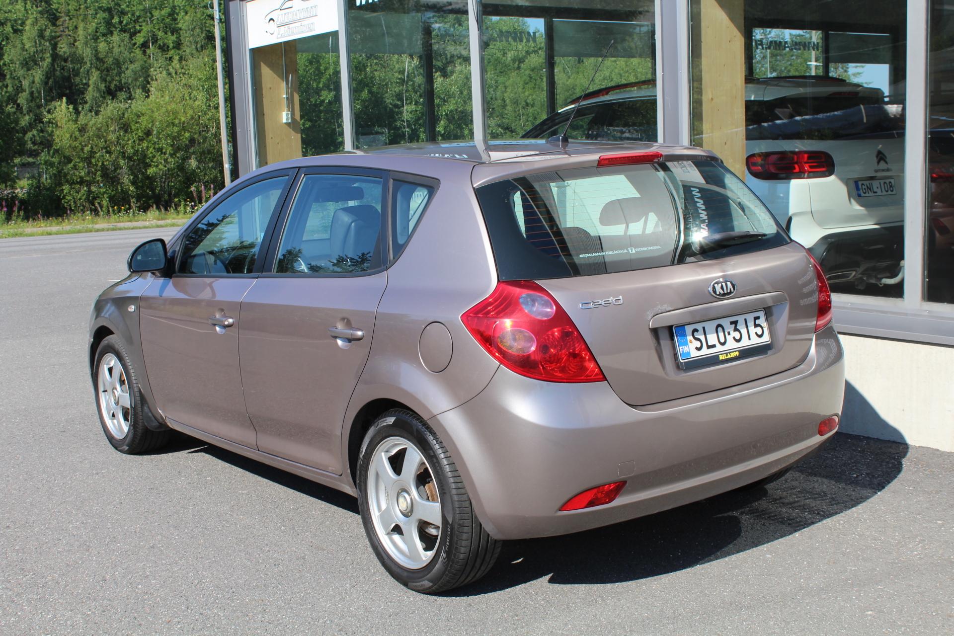Kia Ceed 2,0i man. 5-ov *AUT-AC/CRUISE/KATSASTUS VOIMASSA 2/2026*
