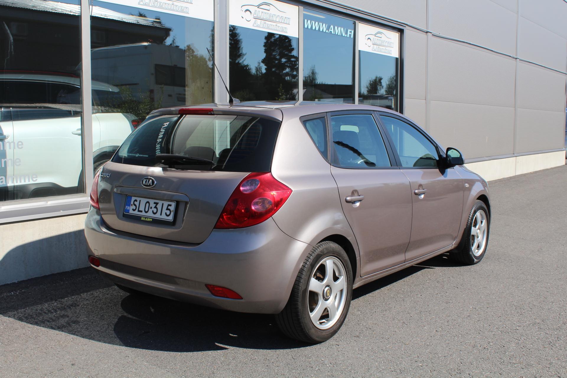 Kia Ceed 2,0i man. 5-ov *AUT-AC/CRUISE/KATSASTUS VOIMASSA 2/2026*
