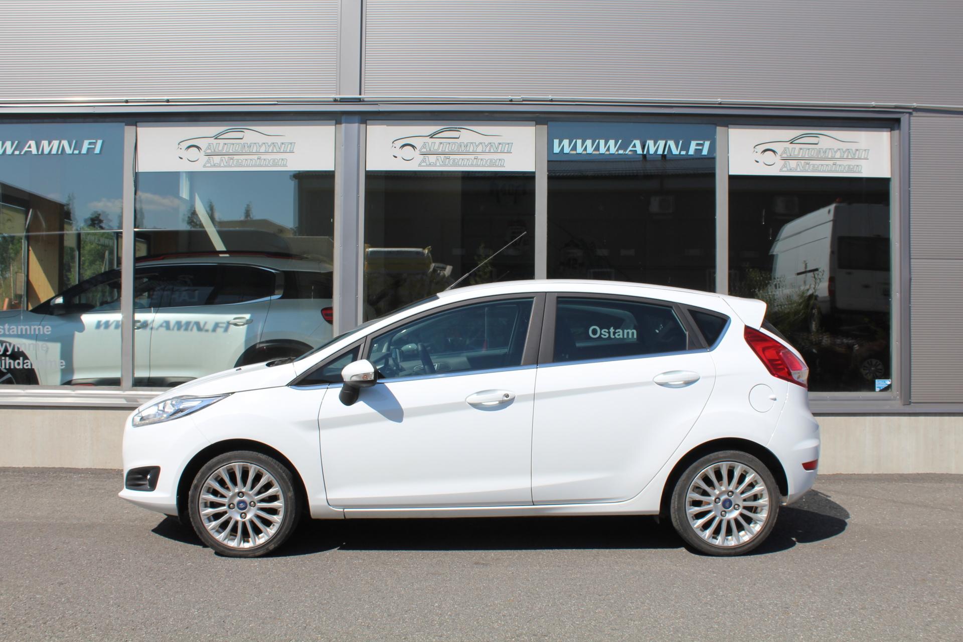 Ford Fiesta EcoBoost 100hv Titanium 5-ov *JAKOHIHNA VAIHDETTU/JUURI KATSASTETTU/UUDET KESÄRENKAAT/CRUISE*