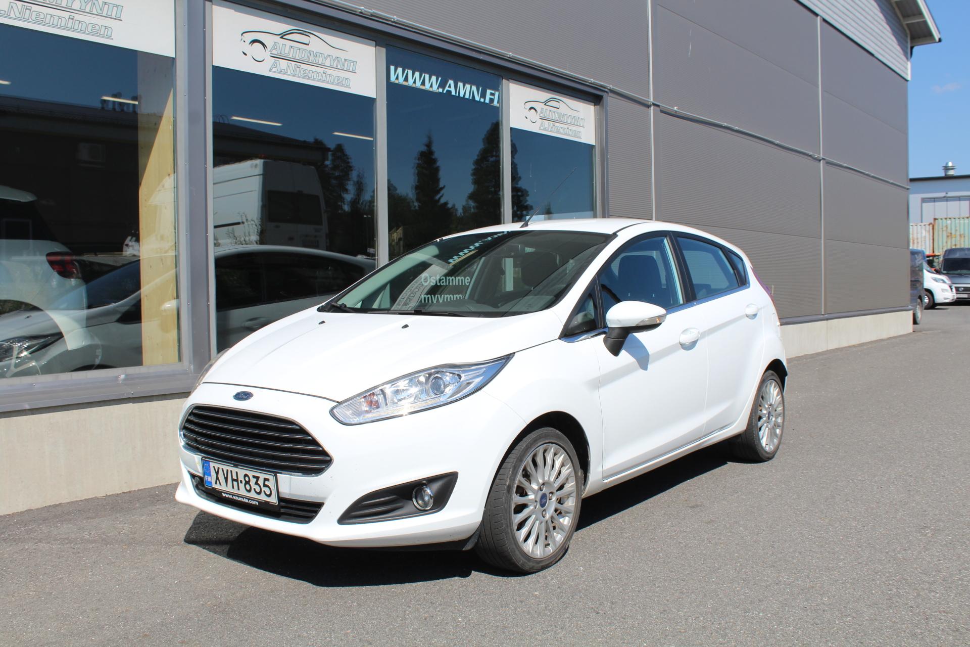 Ford Fiesta EcoBoost 100hv Titanium 5-ov *JAKOHIHNA VAIHDETTU/JUURI KATSASTETTU/UUDET KESÄRENKAAT/CRUISE*