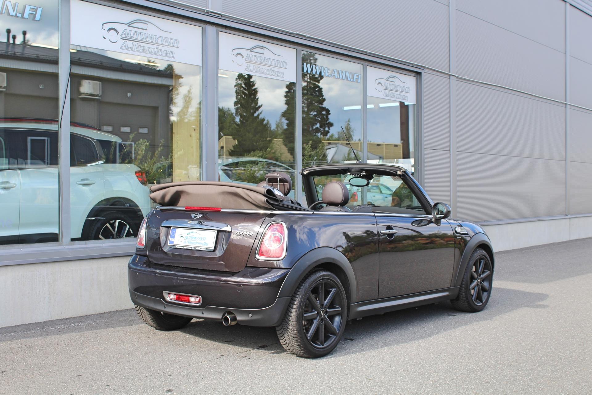 Mini Cooper 1,6 R57 Cabrio Highgate *NAVI/XENON/H&K/TUTKAT/NAHAT*