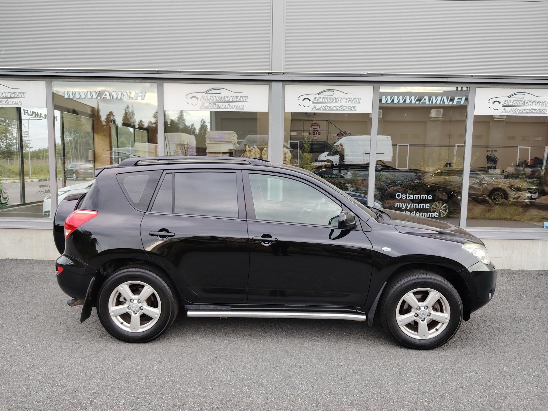 Toyota RAV4 2,0 VVT-i 4WD Luxury 
