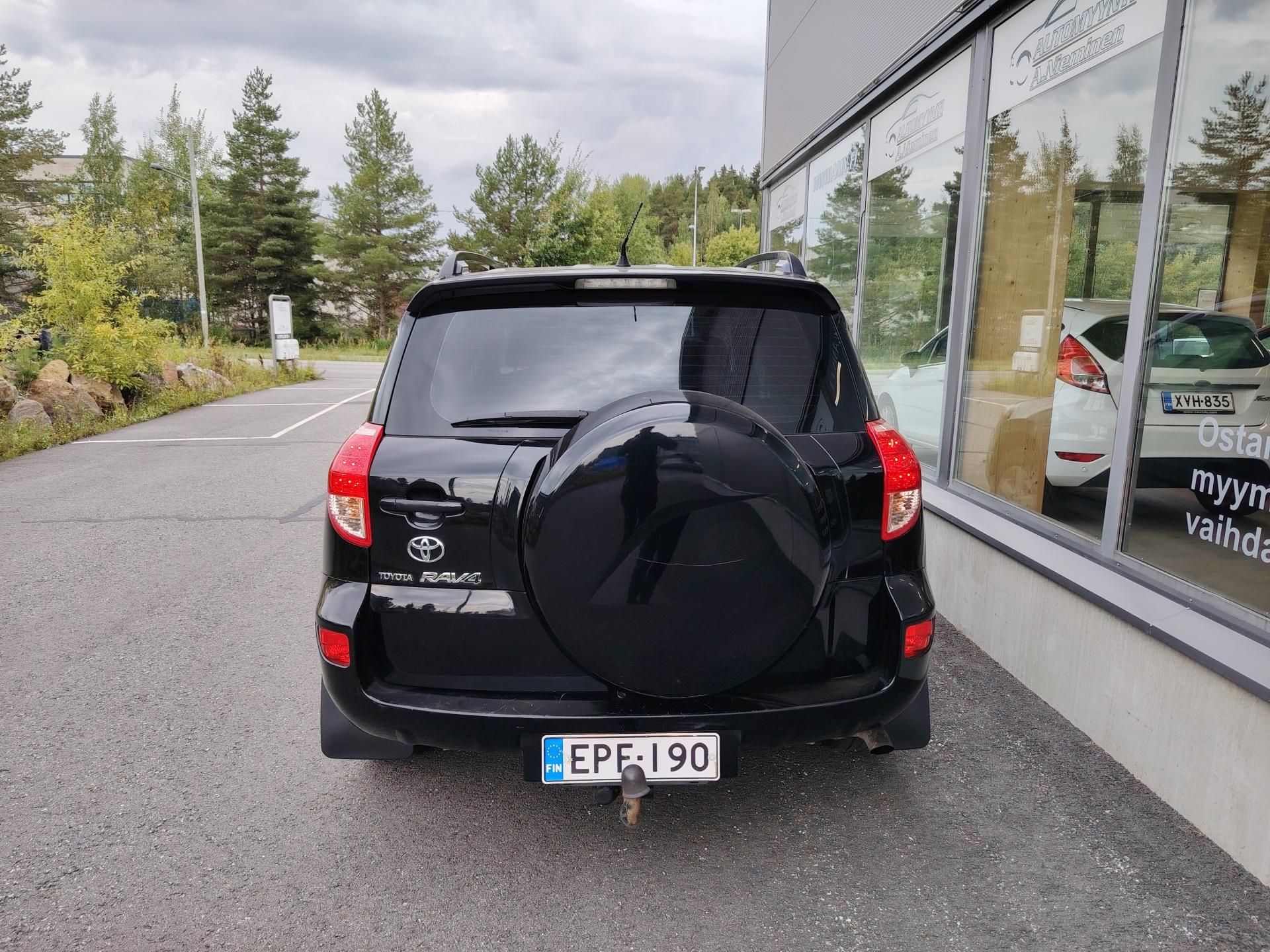 Toyota RAV4 2,0 VVT-i 4WD Luxury 