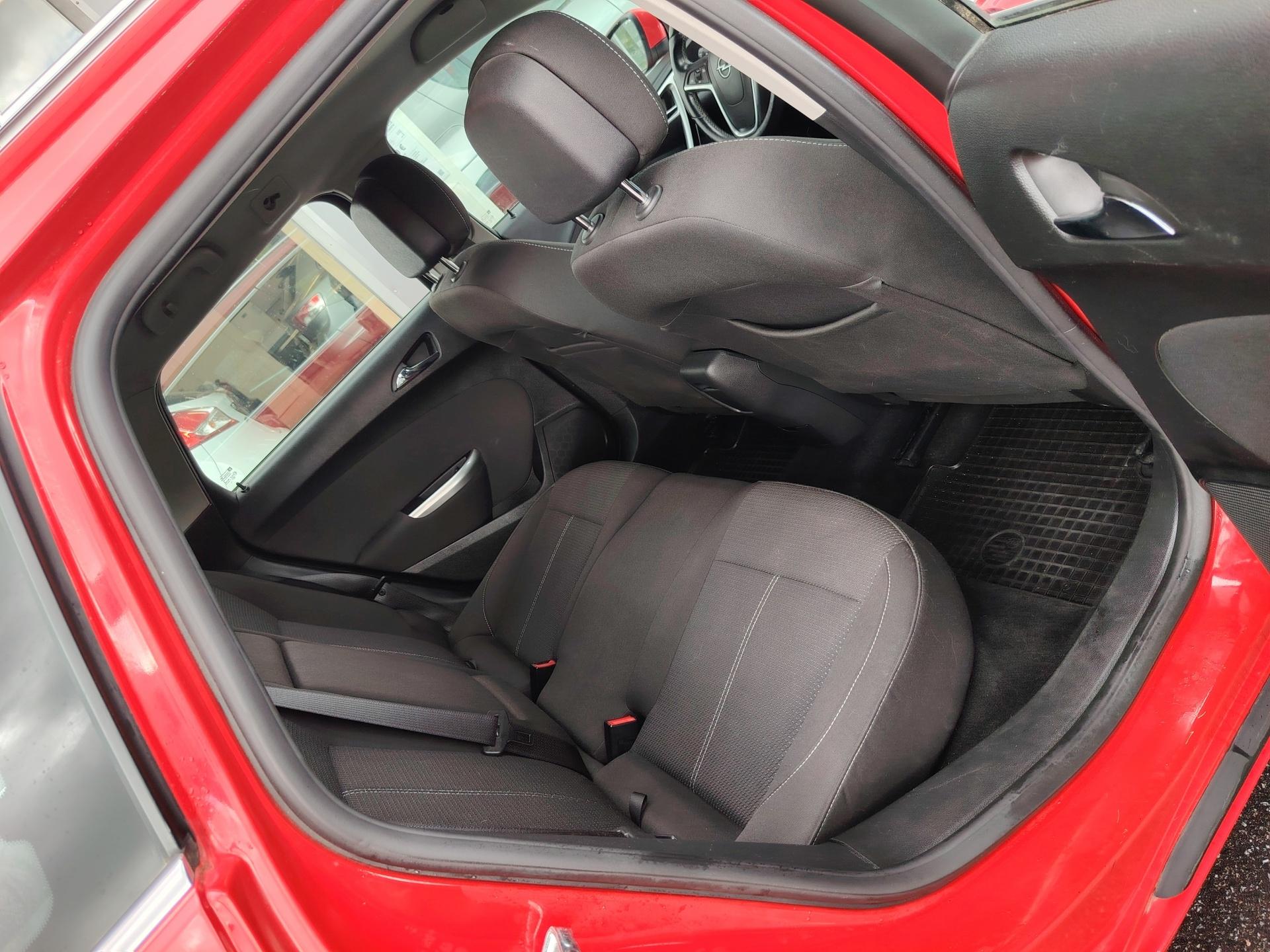 Opel Astra Sport Tourer Sport Summer Edition 1.4 Turbo ecoFlex 103kw MT6
