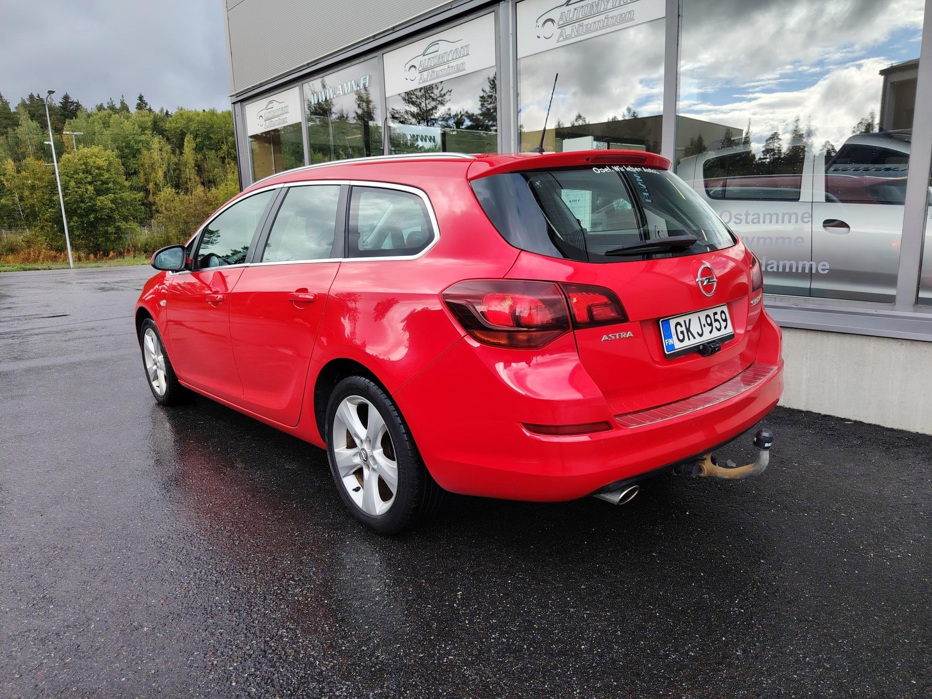 Opel Astra Sport Tourer Sport Summer Edition 1.4 Turbo ecoFlex 103kw MT6