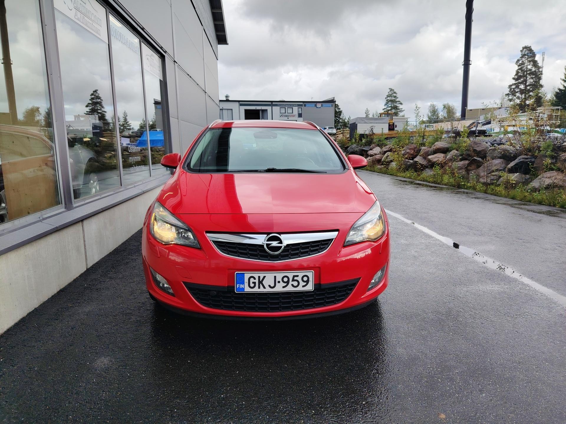 Opel Astra Sport Tourer Sport Summer Edition 1.4 Turbo ecoFlex 103kw MT6