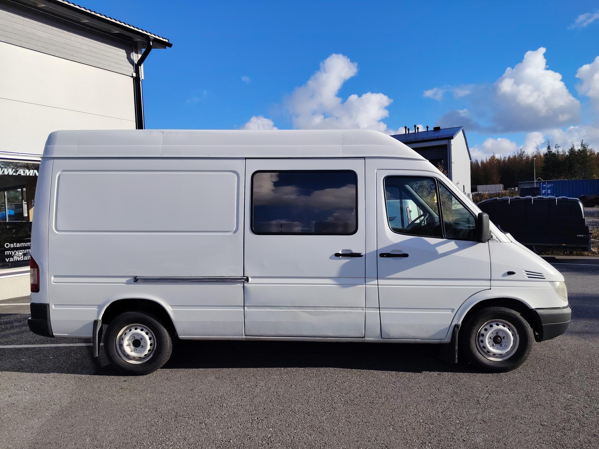 Mercedes-Benz Sprinter 316 CDI Jatko-ohjaamo 2+4 hengen. 