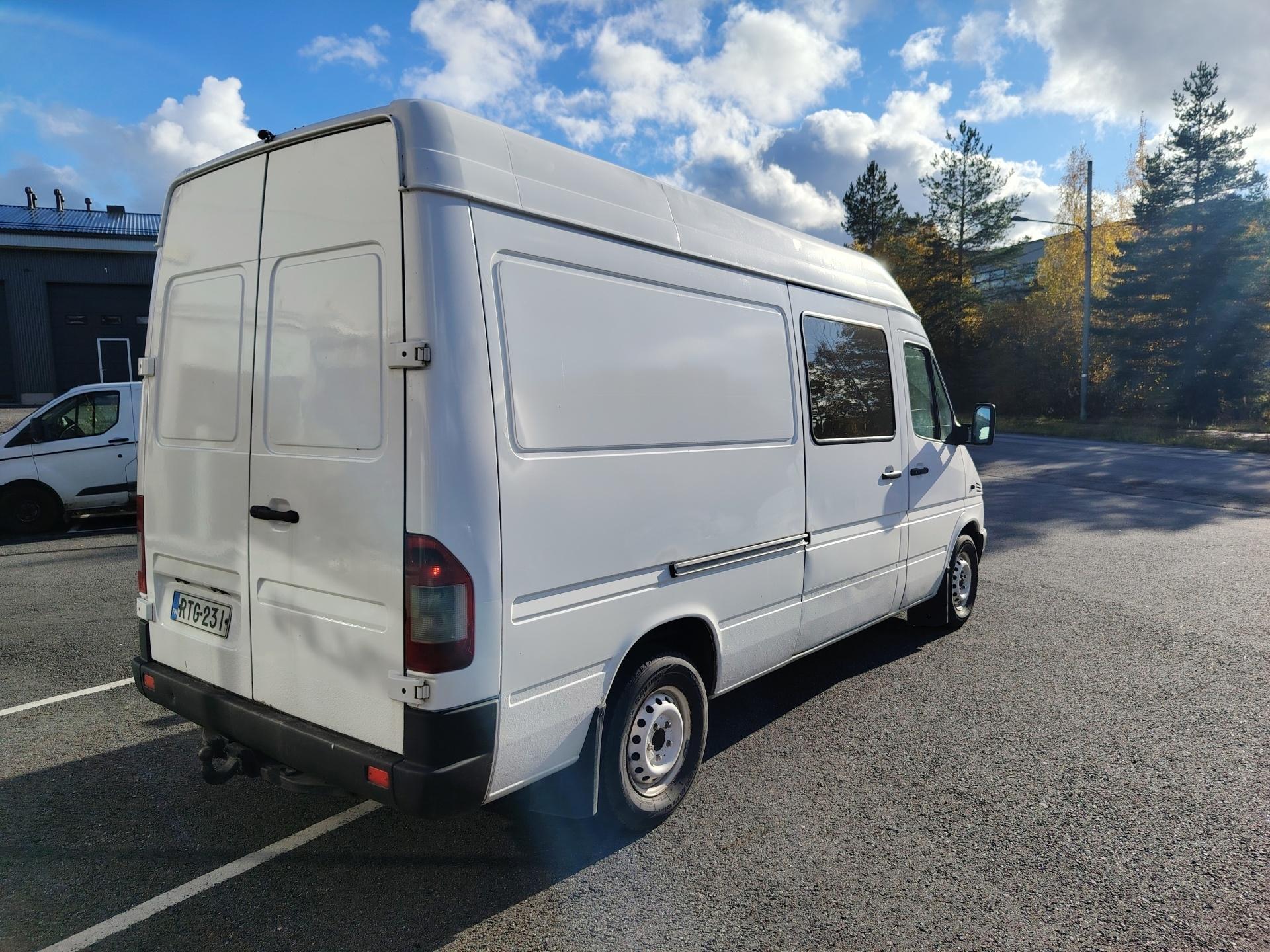 Mercedes-Benz Sprinter 316 CDI Jatko-ohjaamo 2+4 hengen. 