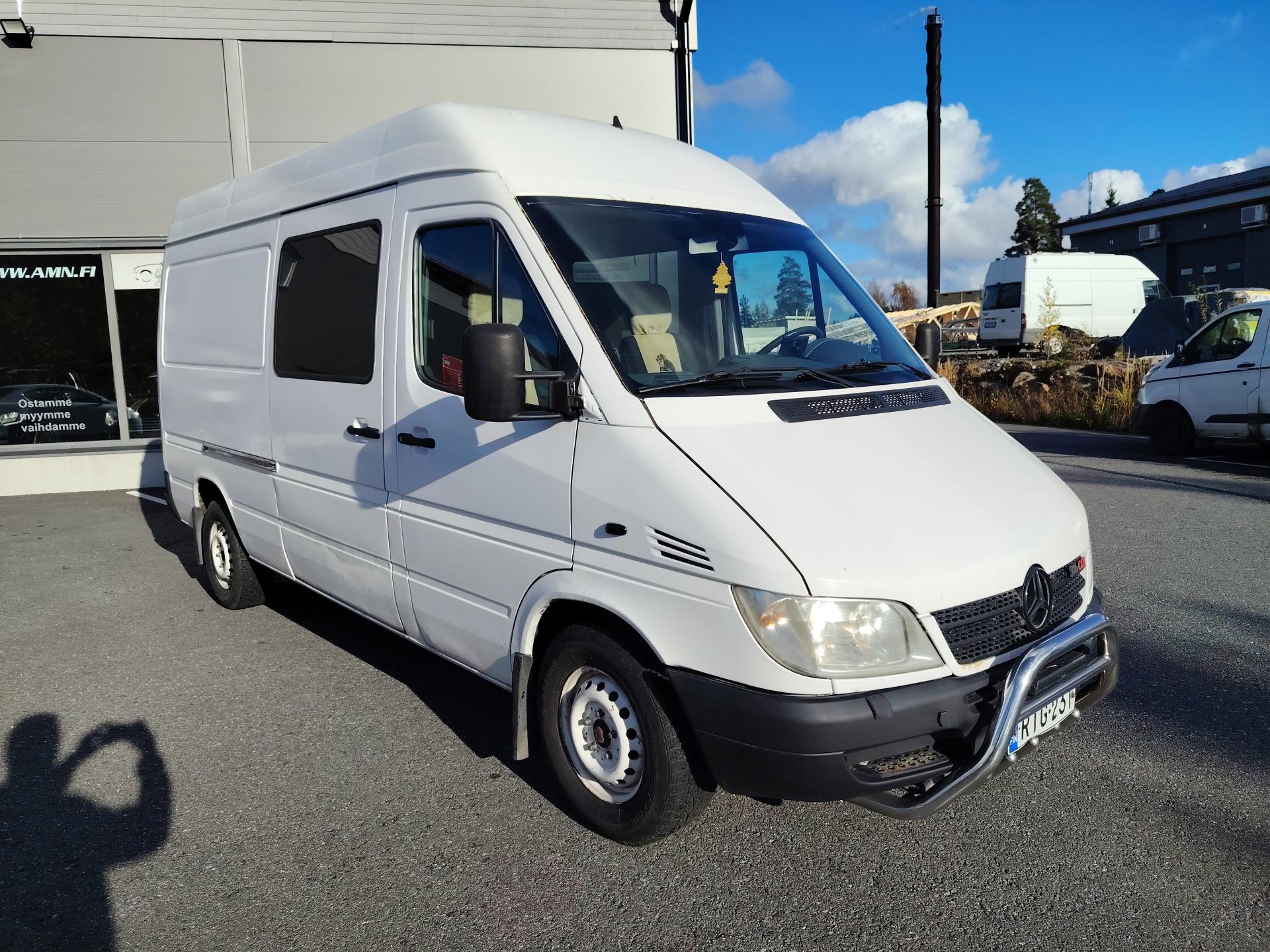 Mercedes-Benz Sprinter 316 CDI Jatko-ohjaamo 2+4 hengen. 