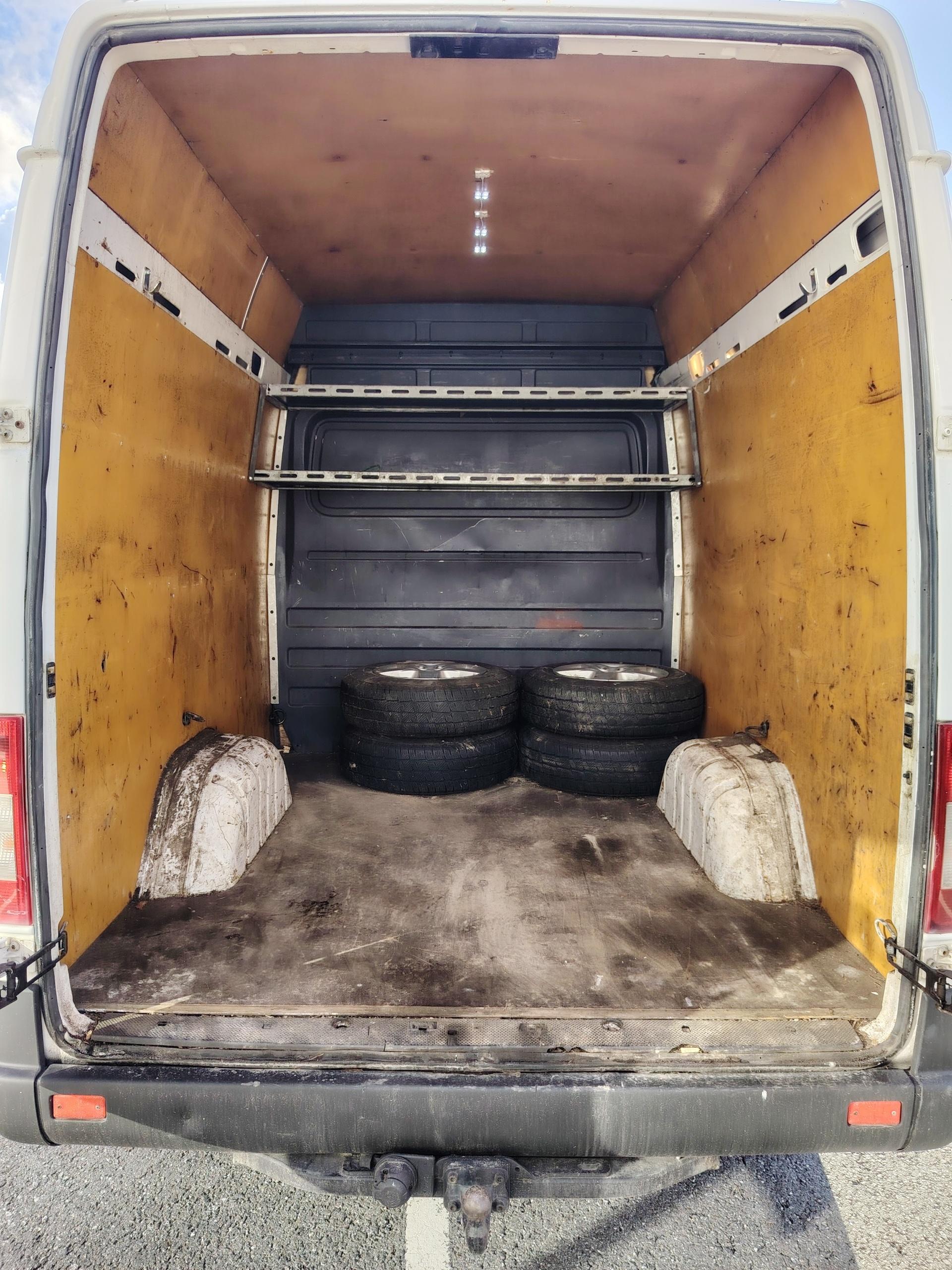 Mercedes-Benz Sprinter 316 CDI Jatko-ohjaamo 2+4 hengen. 