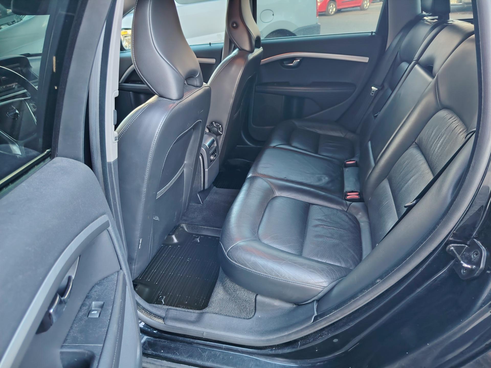 Volvo V70 D3 Aut Summum Edition Business *SIISTI SUOMIAUTO VOLVON 5-SYL MOOTTORILLA*