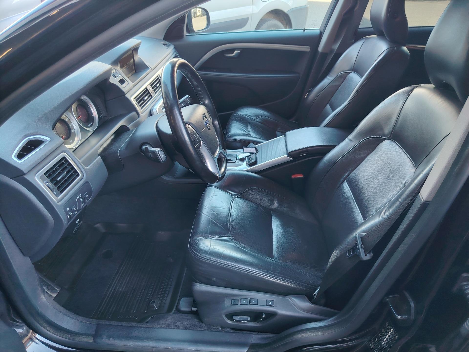 Volvo V70 D3 Aut Summum Edition Business *SIISTI SUOMIAUTO VOLVON 5-SYL MOOTTORILLA*