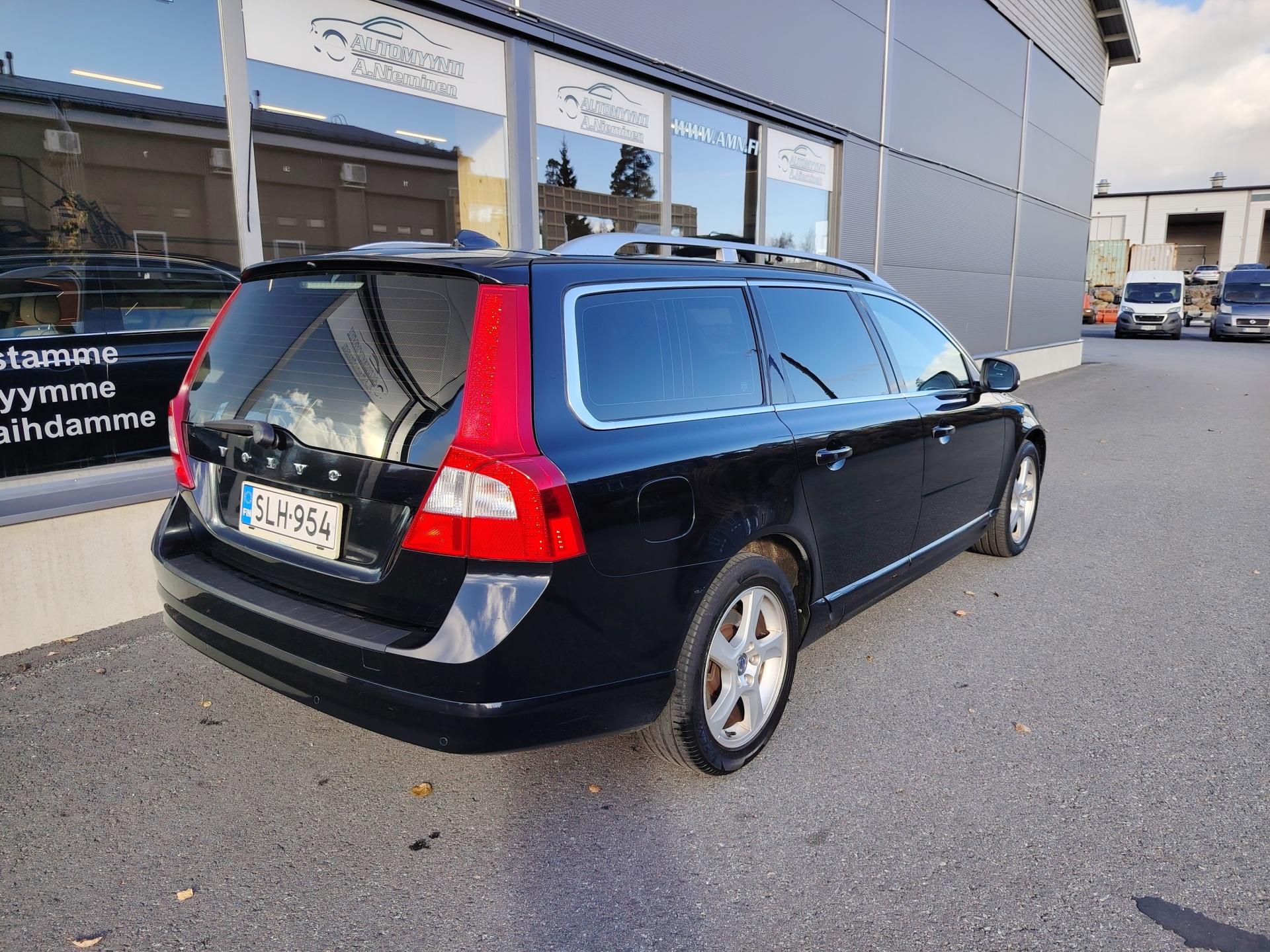 Volvo V70 D3 Aut Summum Edition Business *SIISTI SUOMIAUTO VOLVON 5-SYL MOOTTORILLA*