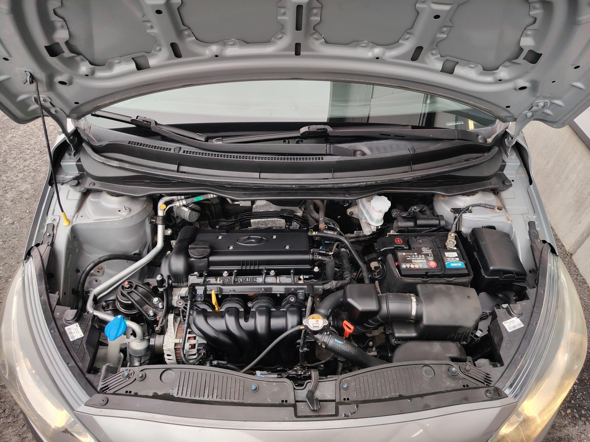 Hyundai i20 1.4 74kw Aut Comfort *1-OMISTEINEN SUOMIAUTO*