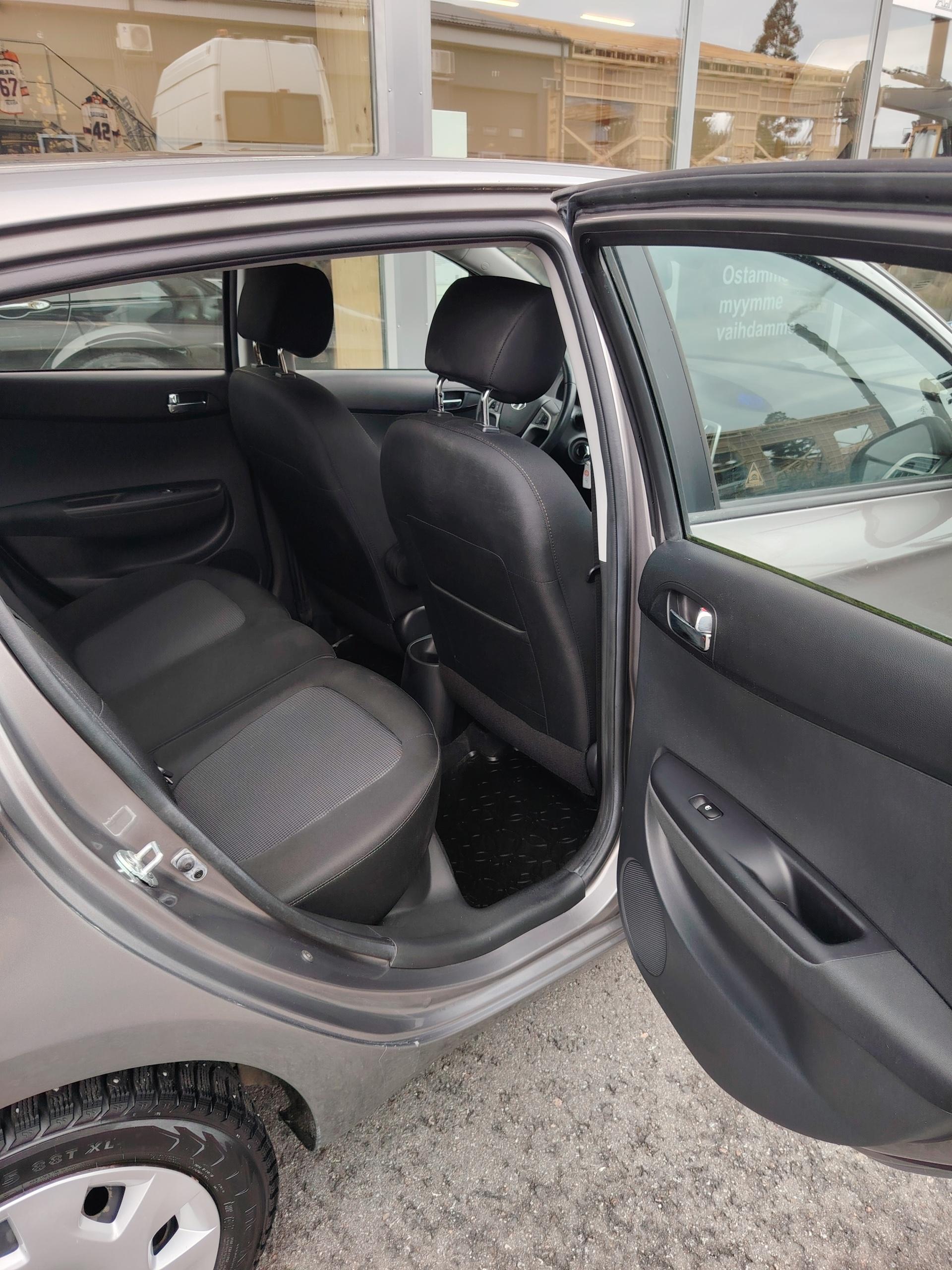 Hyundai i20 1.4 74kw Aut Comfort *1-OMISTEINEN SUOMIAUTO*