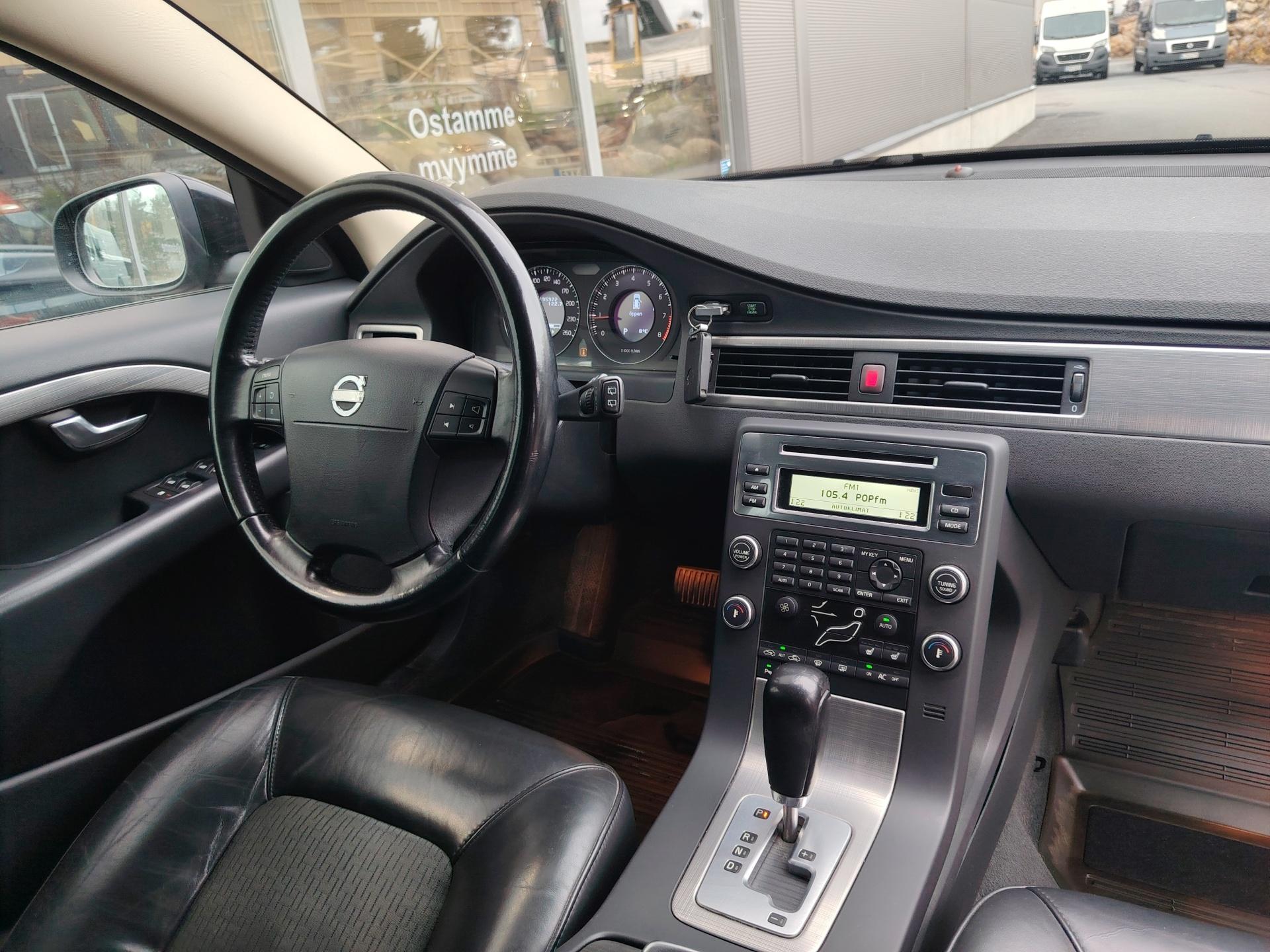 Volvo V70 2,0F Momentum Aut