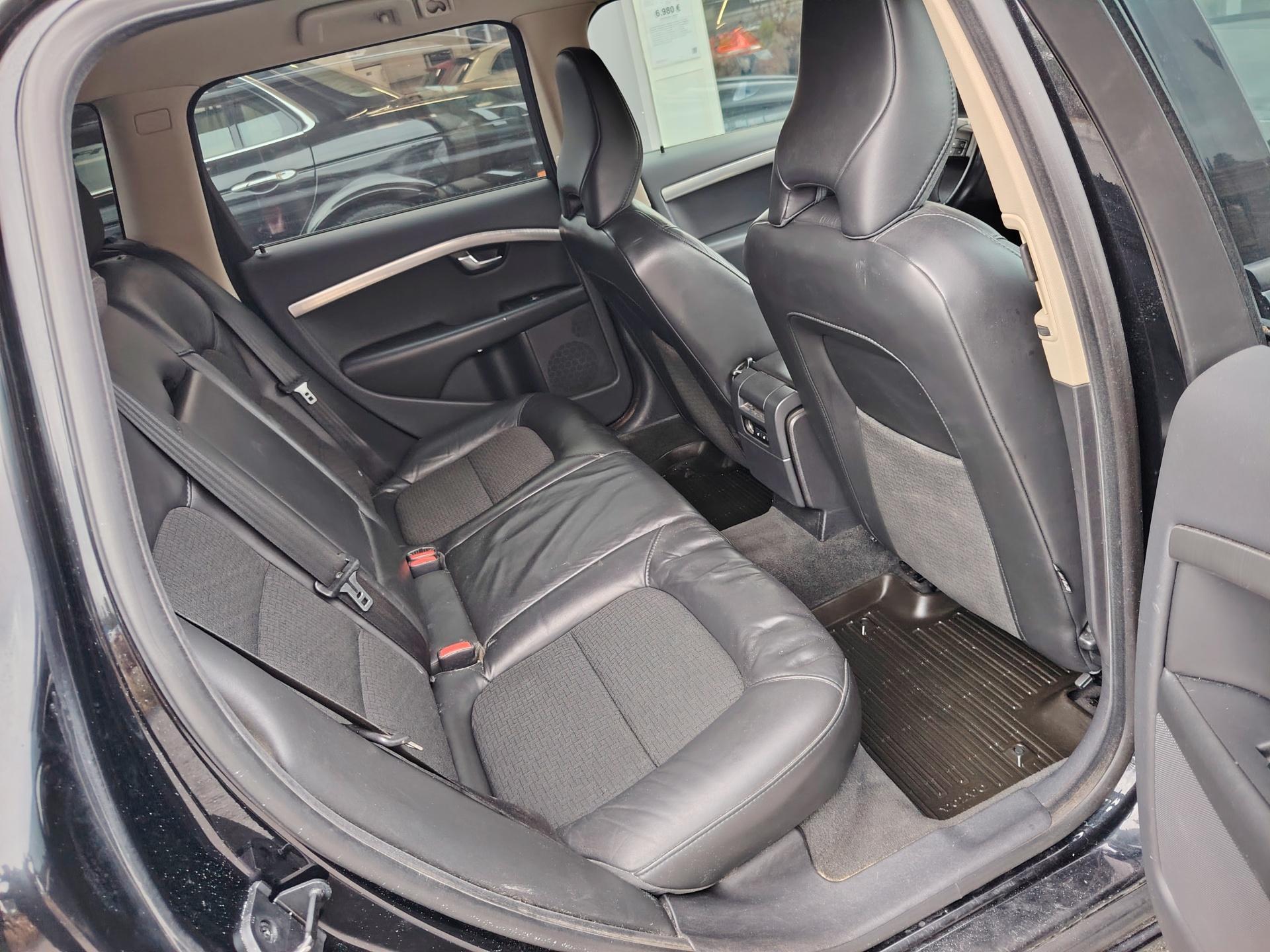 Volvo V70 2,0F Momentum Aut