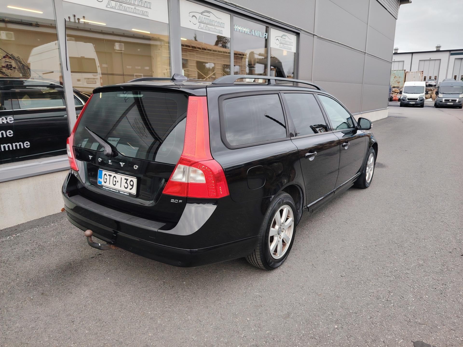 Volvo V70 2,0F Momentum Aut