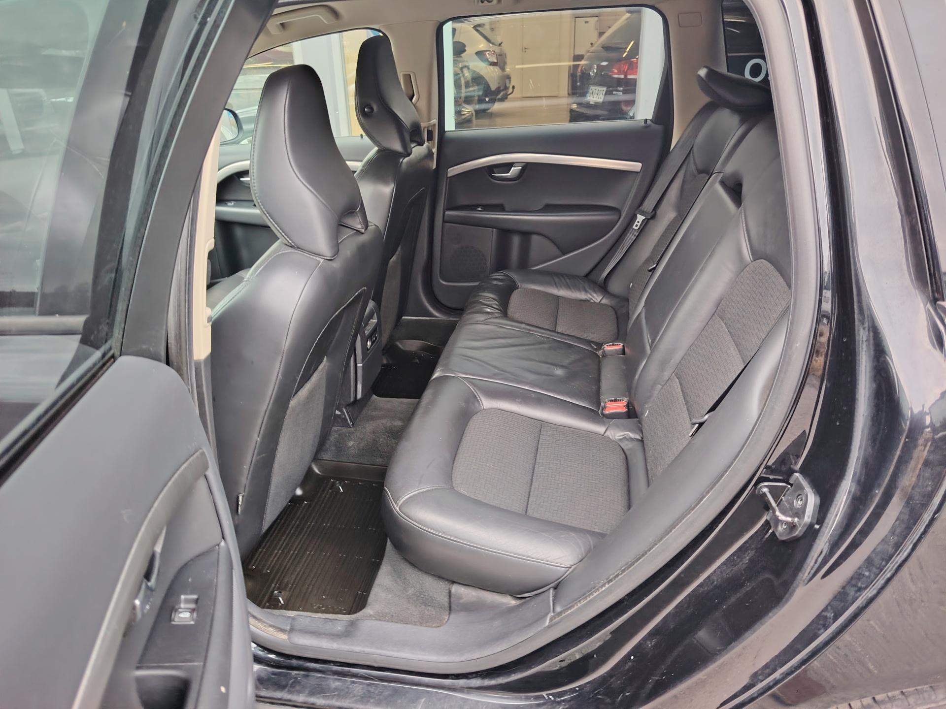 Volvo V70 2,0F Momentum Aut