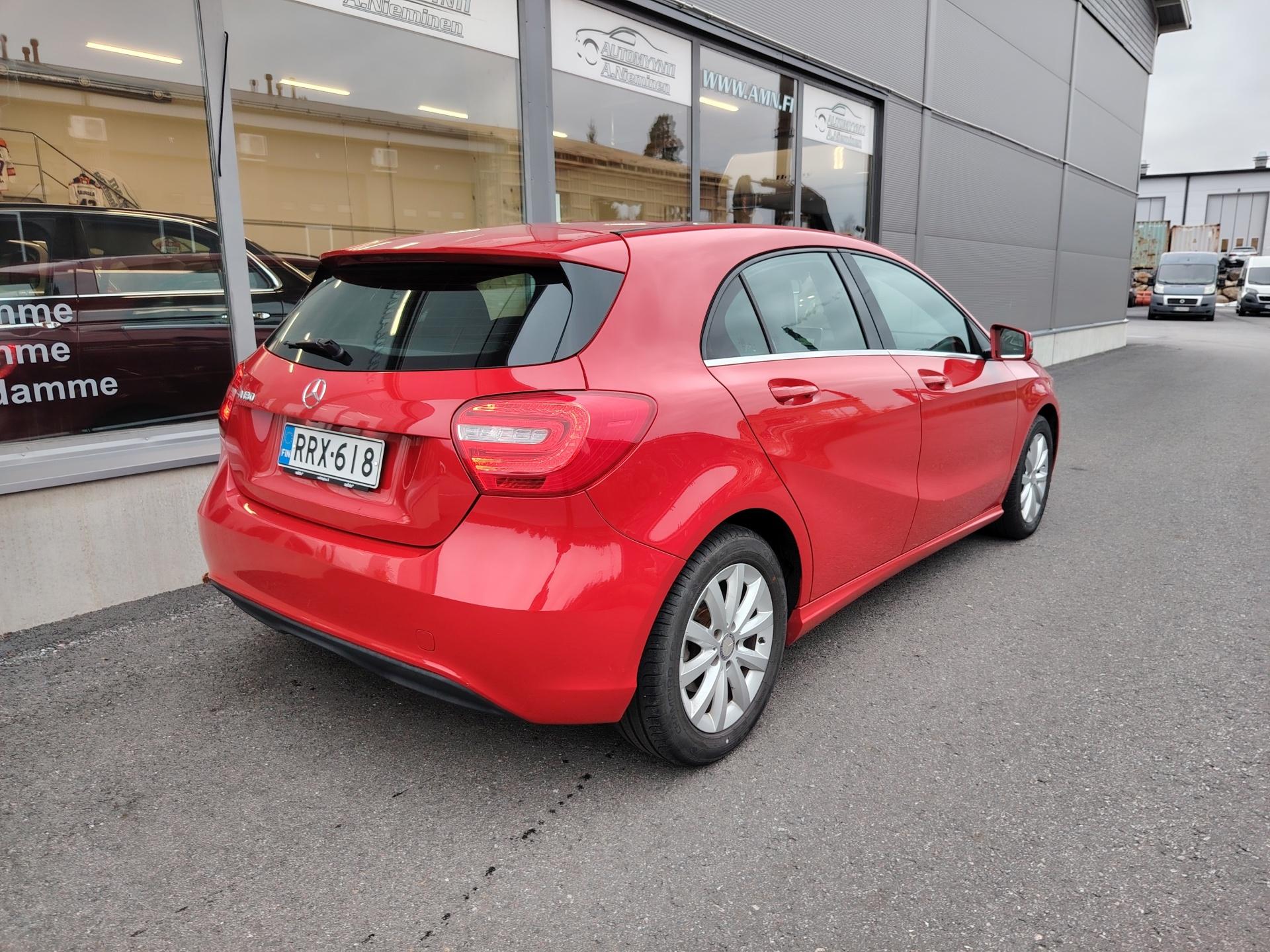 Mercedes-Benz A 180 Aut *LOHKOLÄMMITIN/XENON/JUURI KATSASTETTU*