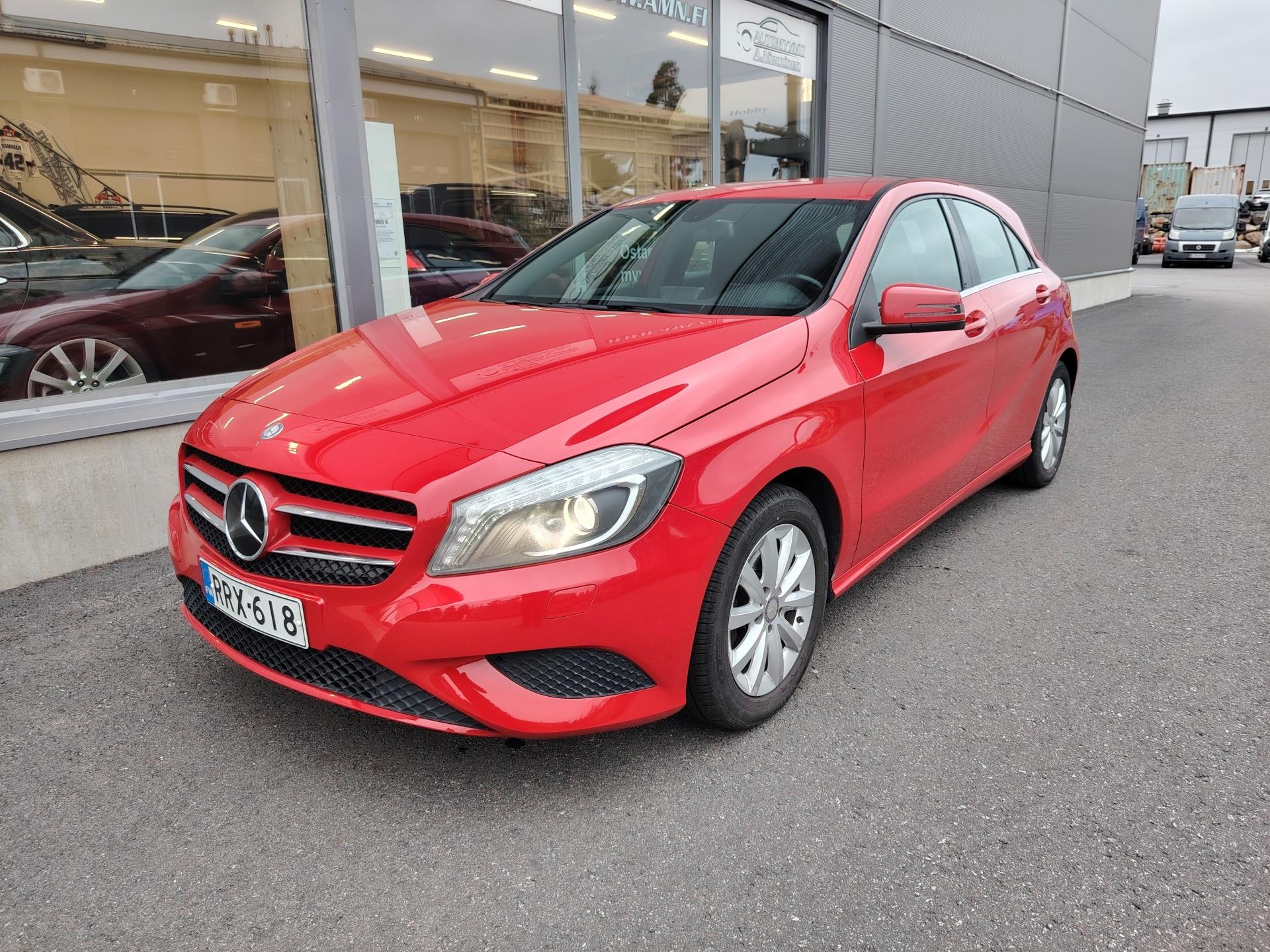 Mercedes-Benz A 180 Aut *LOHKOLÄMMITIN/XENON/JUURI KATSASTETTU*