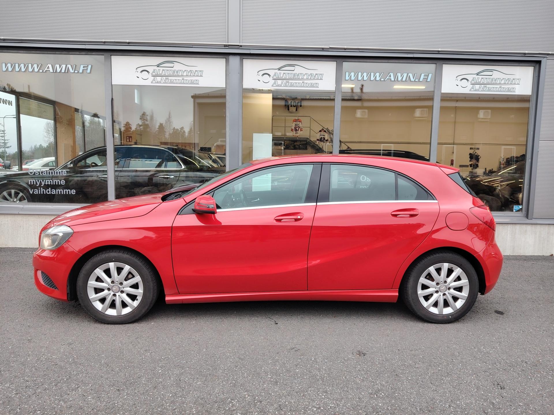 Mercedes-Benz A 180 Aut *LOHKOLÄMMITIN/XENON/JUURI KATSASTETTU*