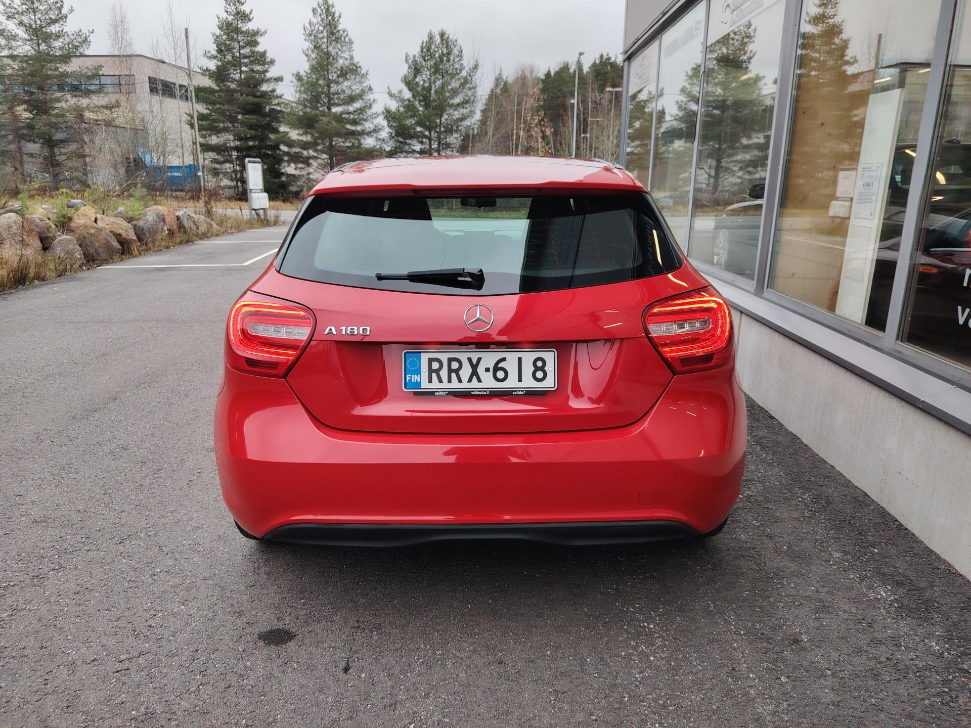 Mercedes-Benz A 180 Aut *LOHKOLÄMMITIN/XENON/JUURI KATSASTETTU*