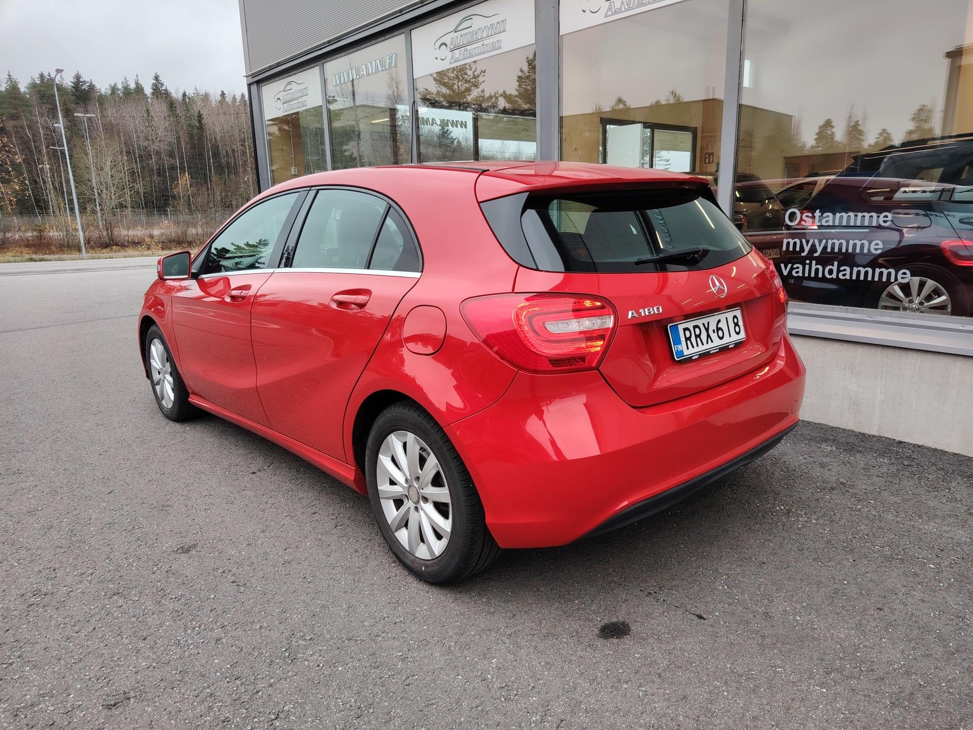 Mercedes-Benz A 180 Aut *LOHKOLÄMMITIN/XENON/JUURI KATSASTETTU*