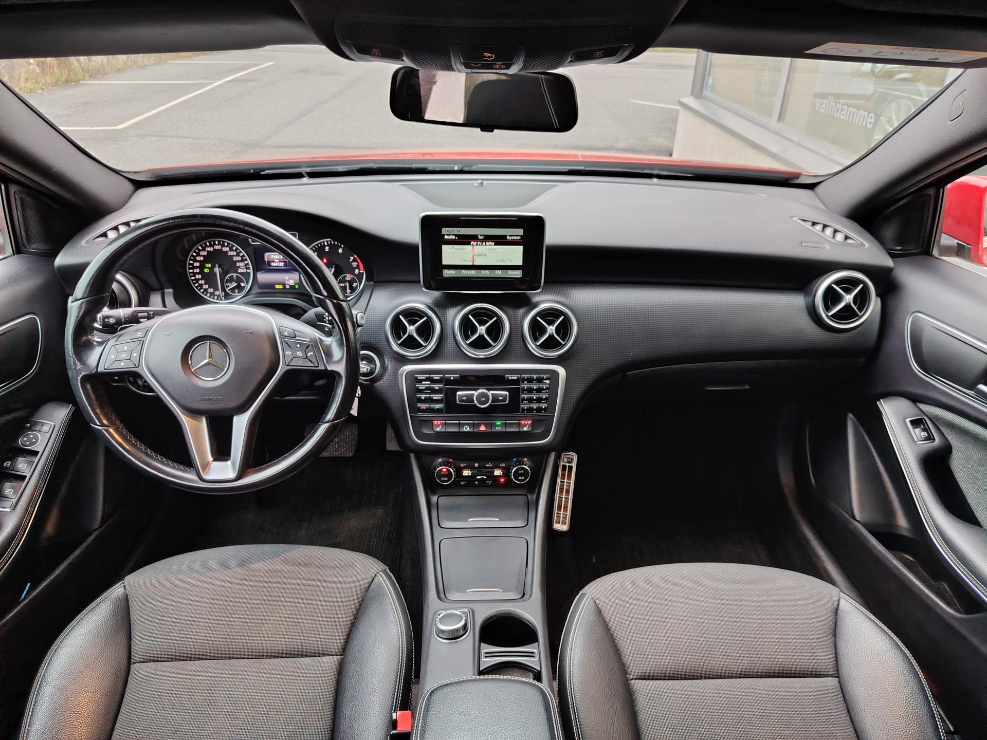 Mercedes-Benz A 180 Aut *LOHKOLÄMMITIN/XENON/JUURI KATSASTETTU*