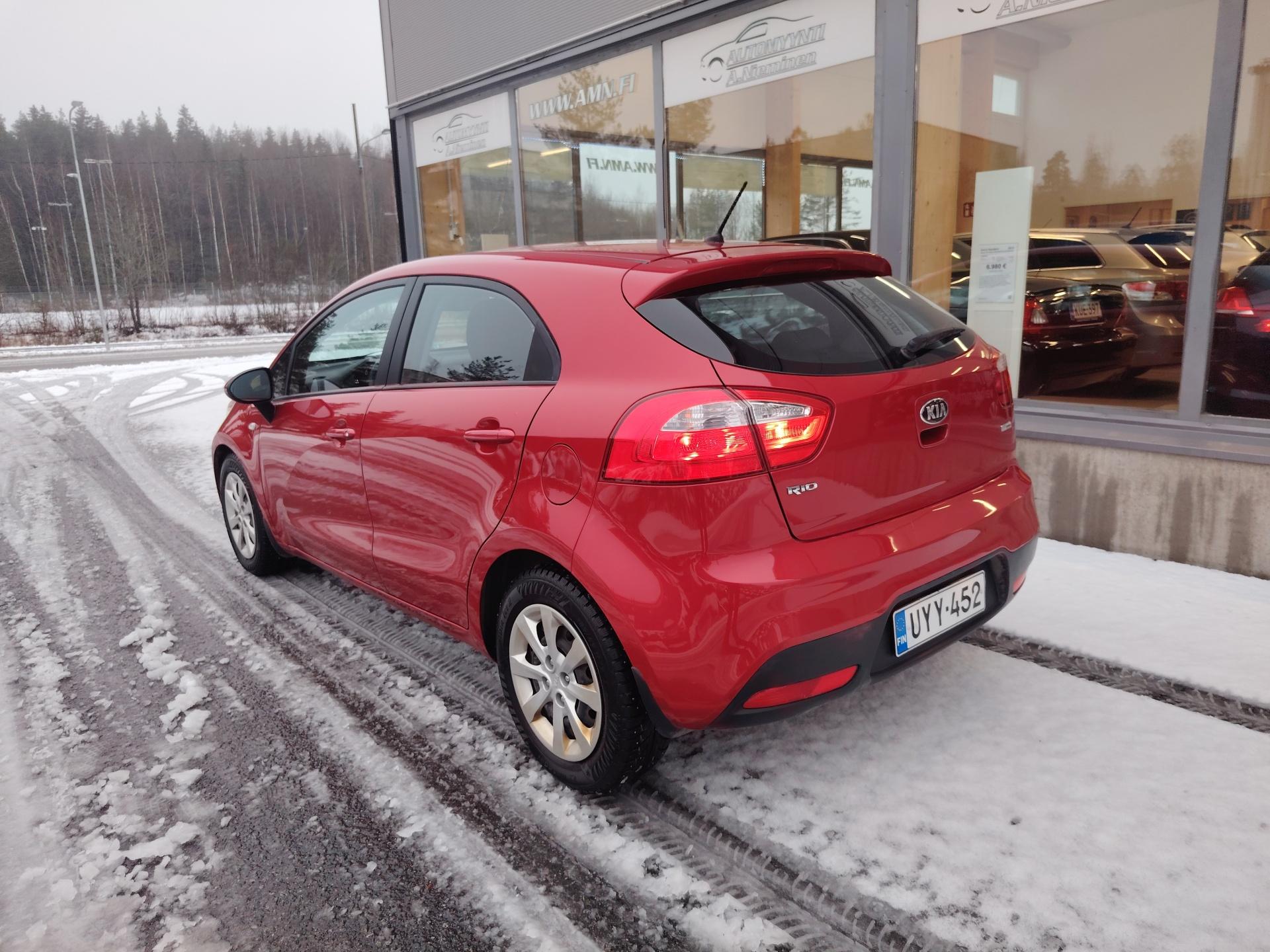 Kia Rio 1,2 ISG LX 5d EcoDynamics *JUURI HUOLLETTU JA KATSASTETTU*
