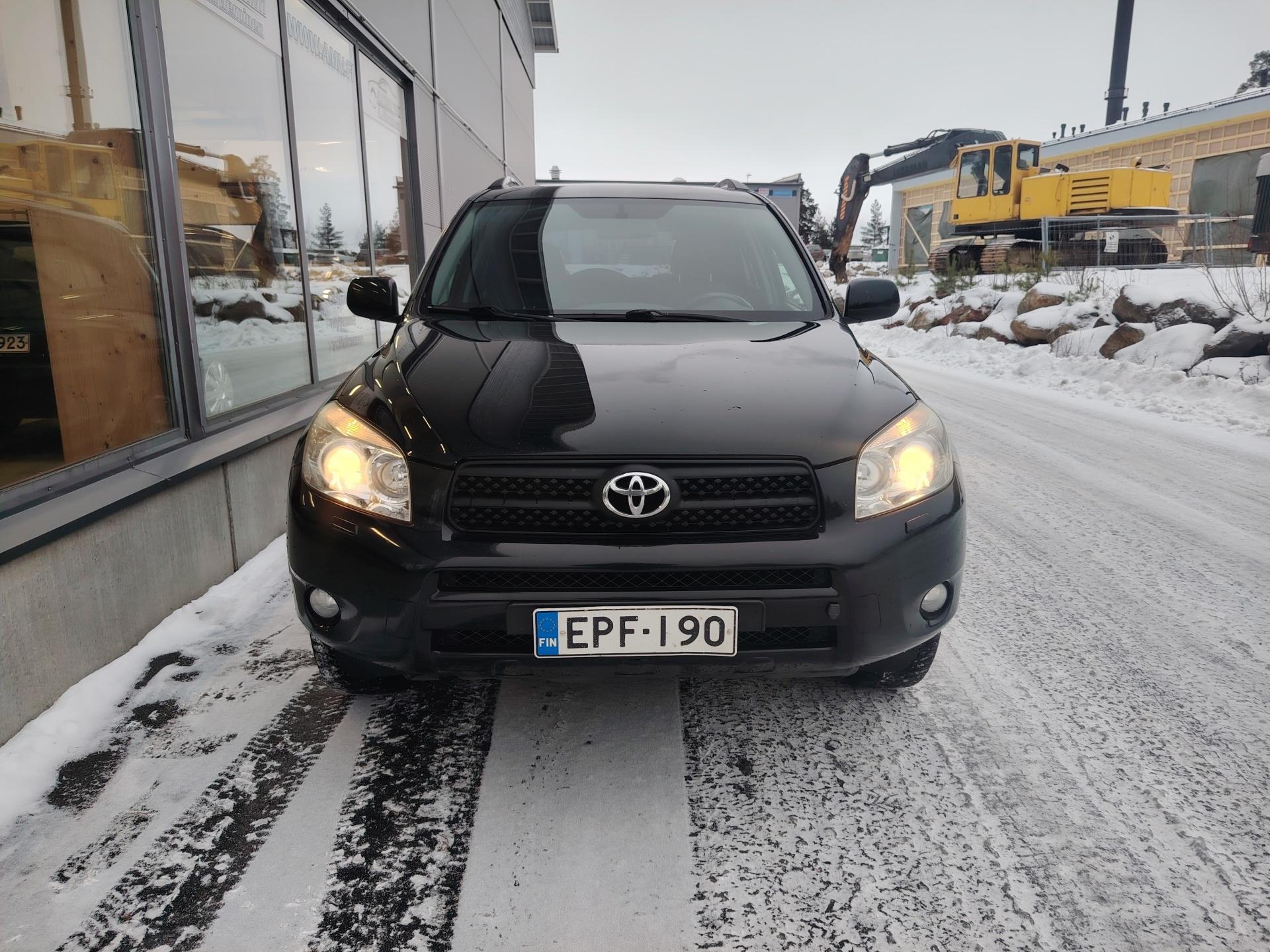 Toyota RAV4 2,0 VVT-i 4WD Luxury 