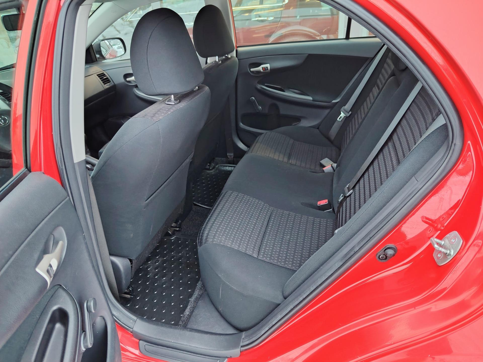 Toyota Corolla 1,4 VVT-i Linea Terra *VETOKOUKKU/JUURI KATSASTETTU*