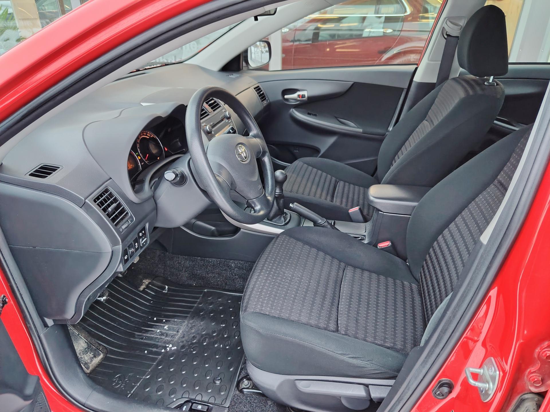 Toyota Corolla 1,4 VVT-i Linea Terra *VETOKOUKKU/JUURI KATSASTETTU*