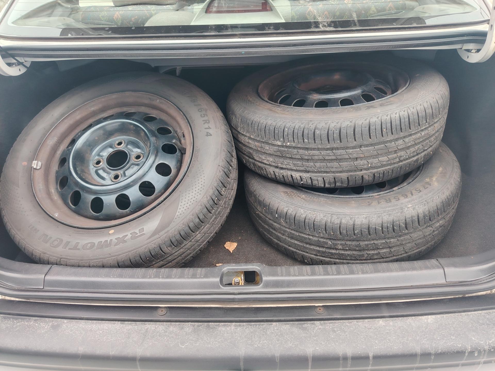 Toyota Corolla 1,3 4d Sedan *KATSASTUS VOIMASSA 9/2026*